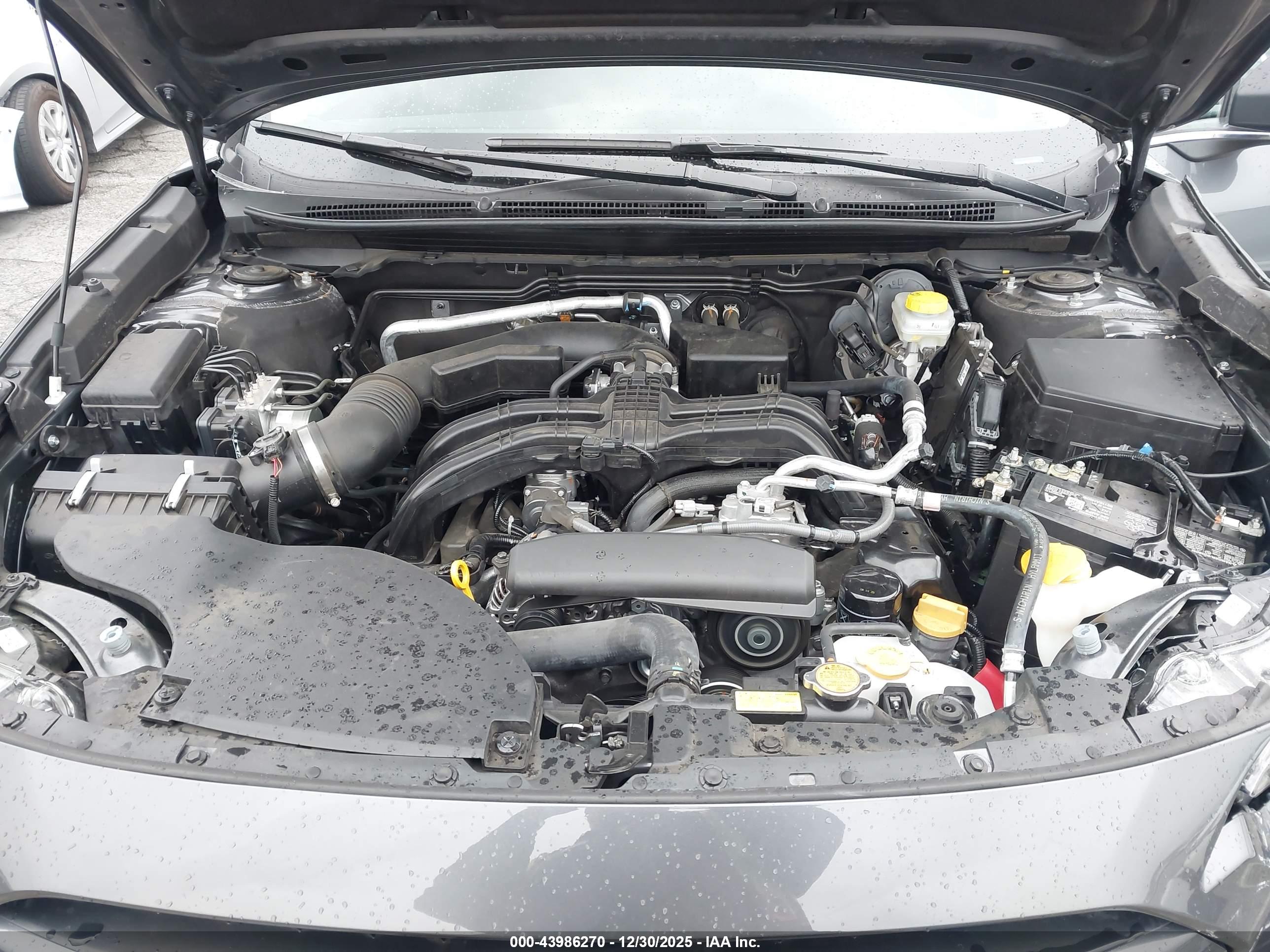SUBARU OUTBACK image 10