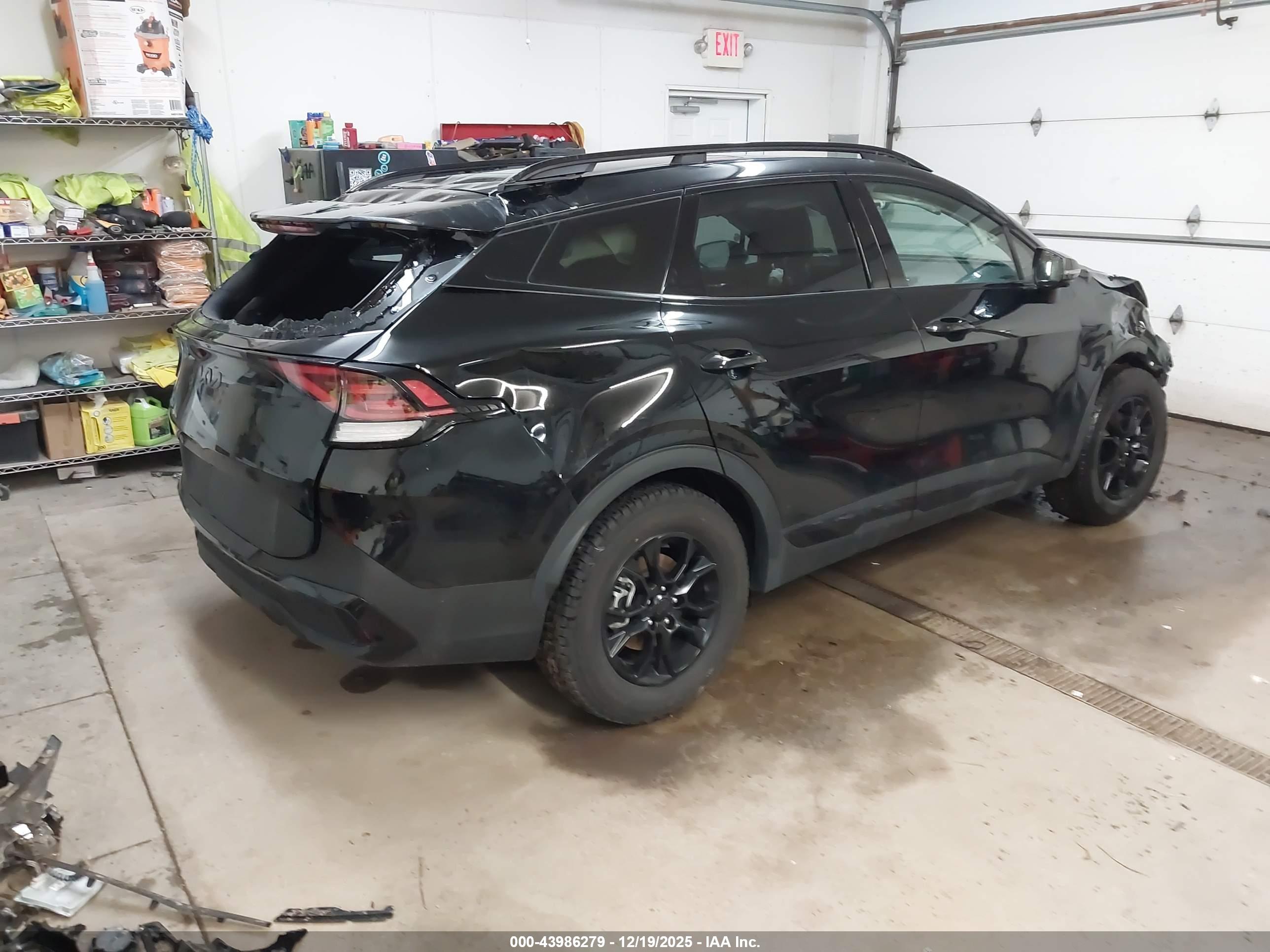 KIA SPORTAGE image 4