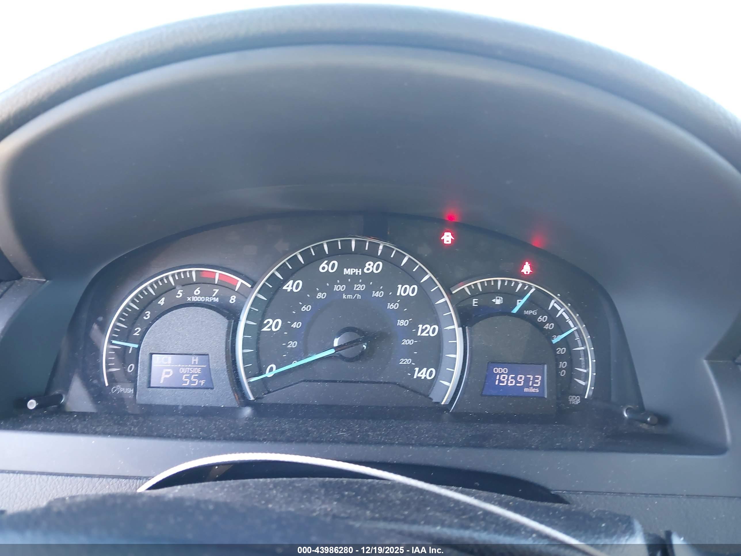 TOYOTA CAMRY image 7
