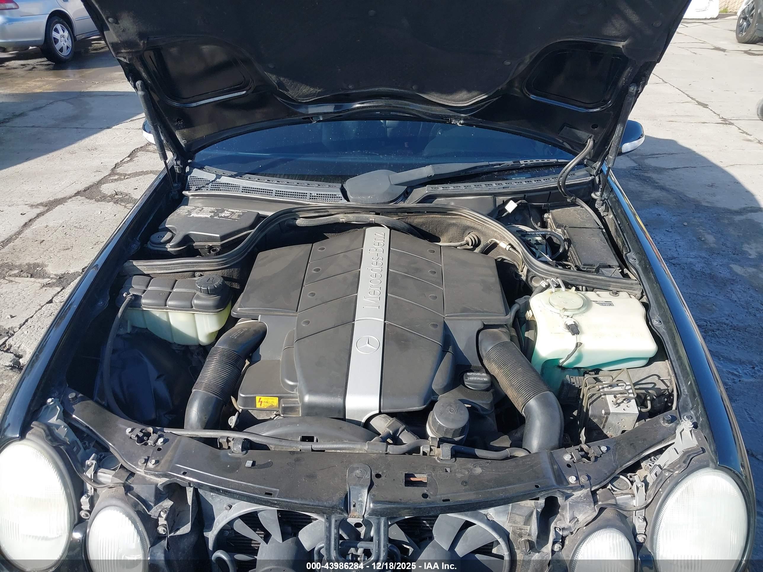 MERCEDES-BENZ CLK image 10