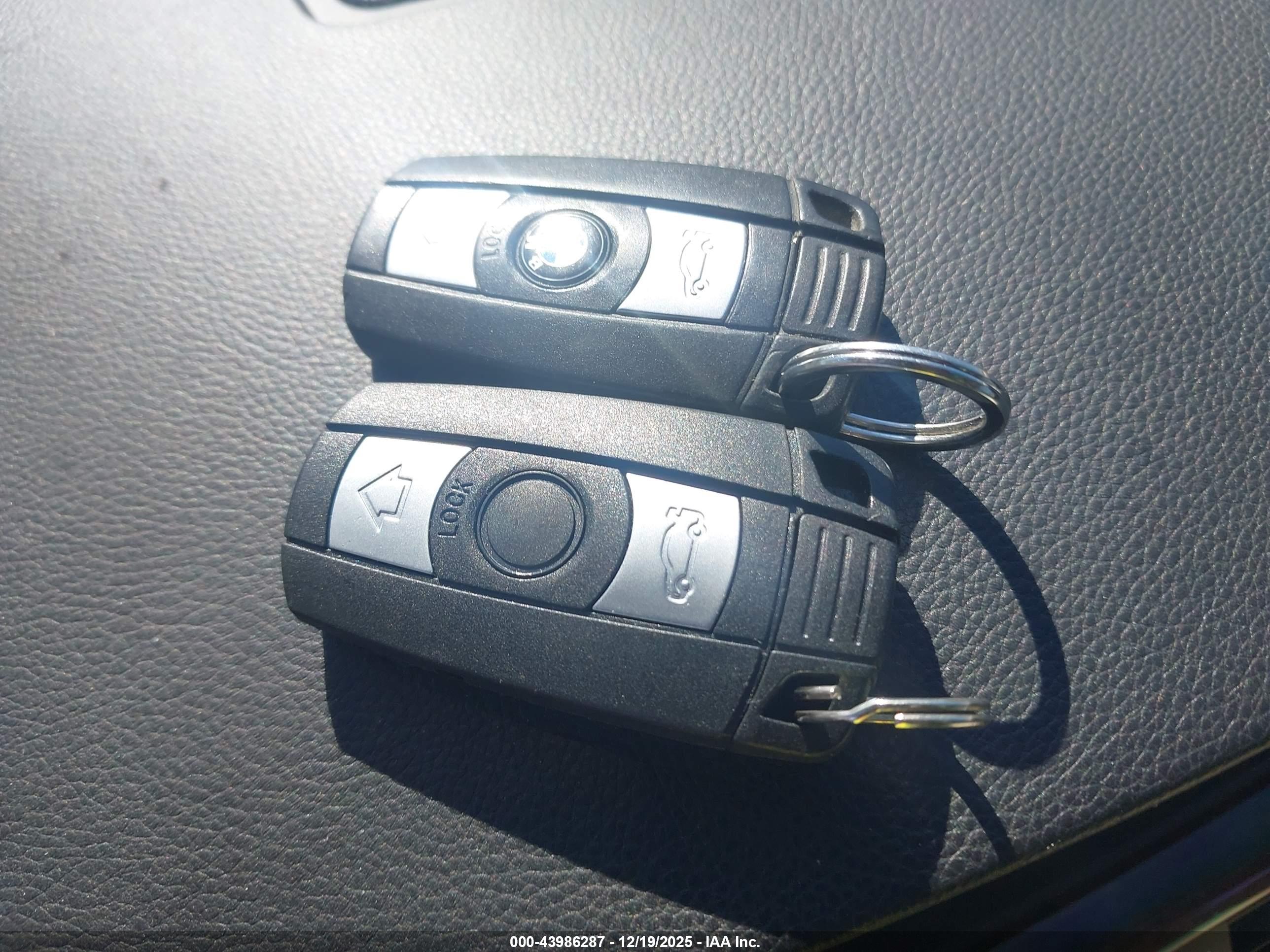 BMW 528I image 11