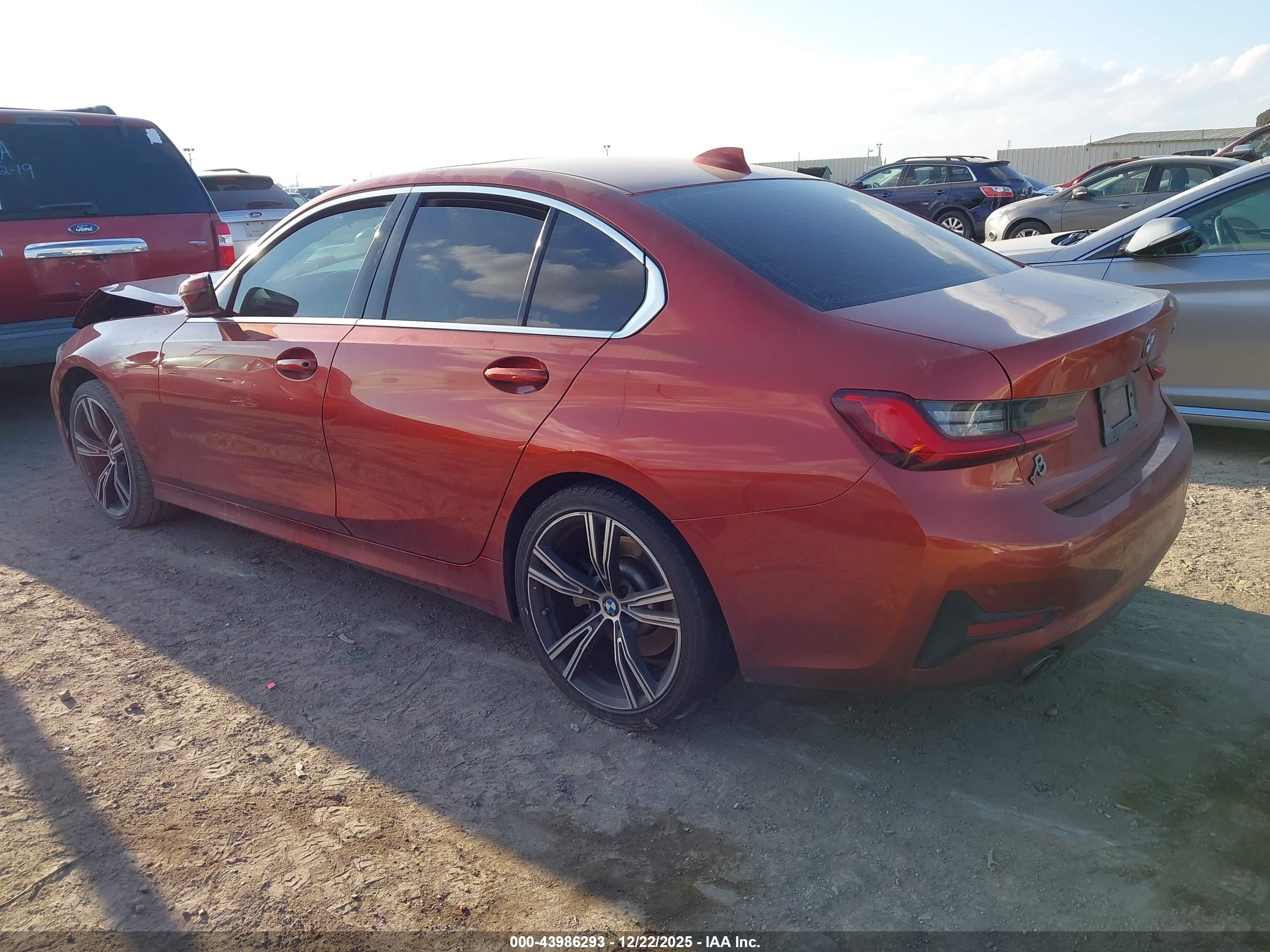 BMW 330I image 3