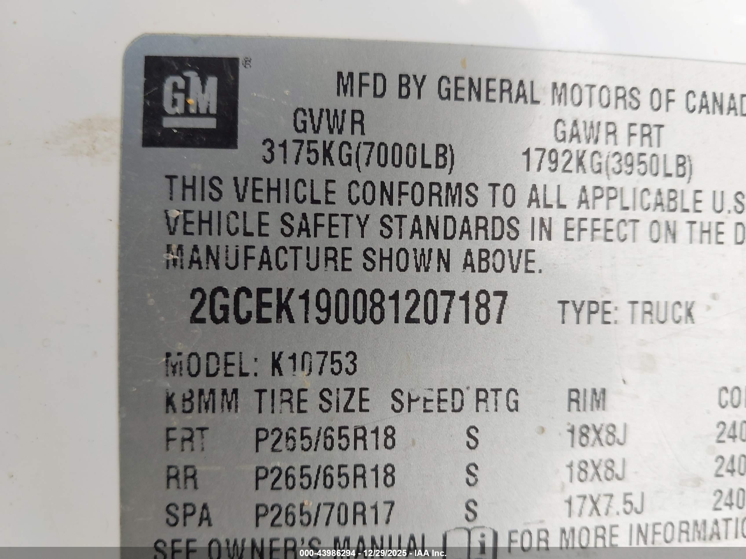CHEVROLET SILVERADO image 9