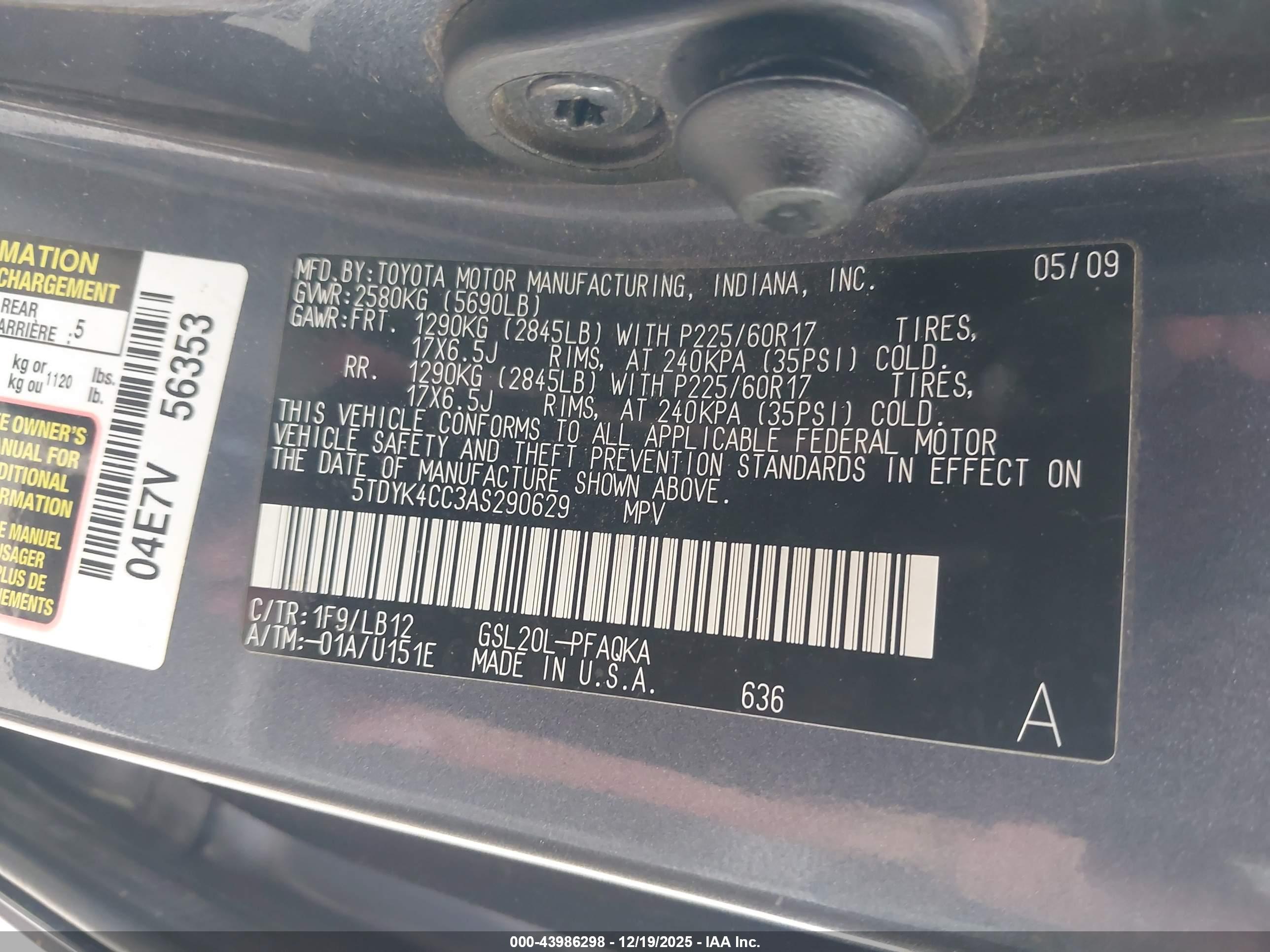 TOYOTA SIENNA image 9