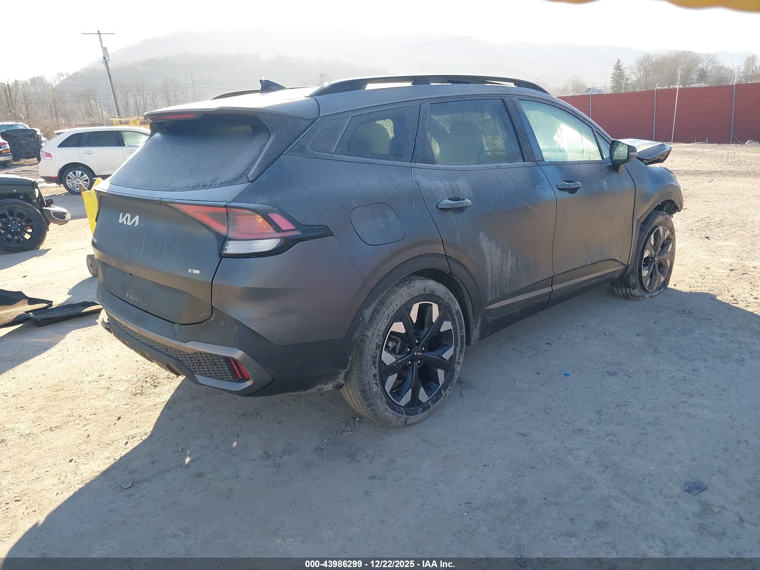 KIA SPORTAGE image 4