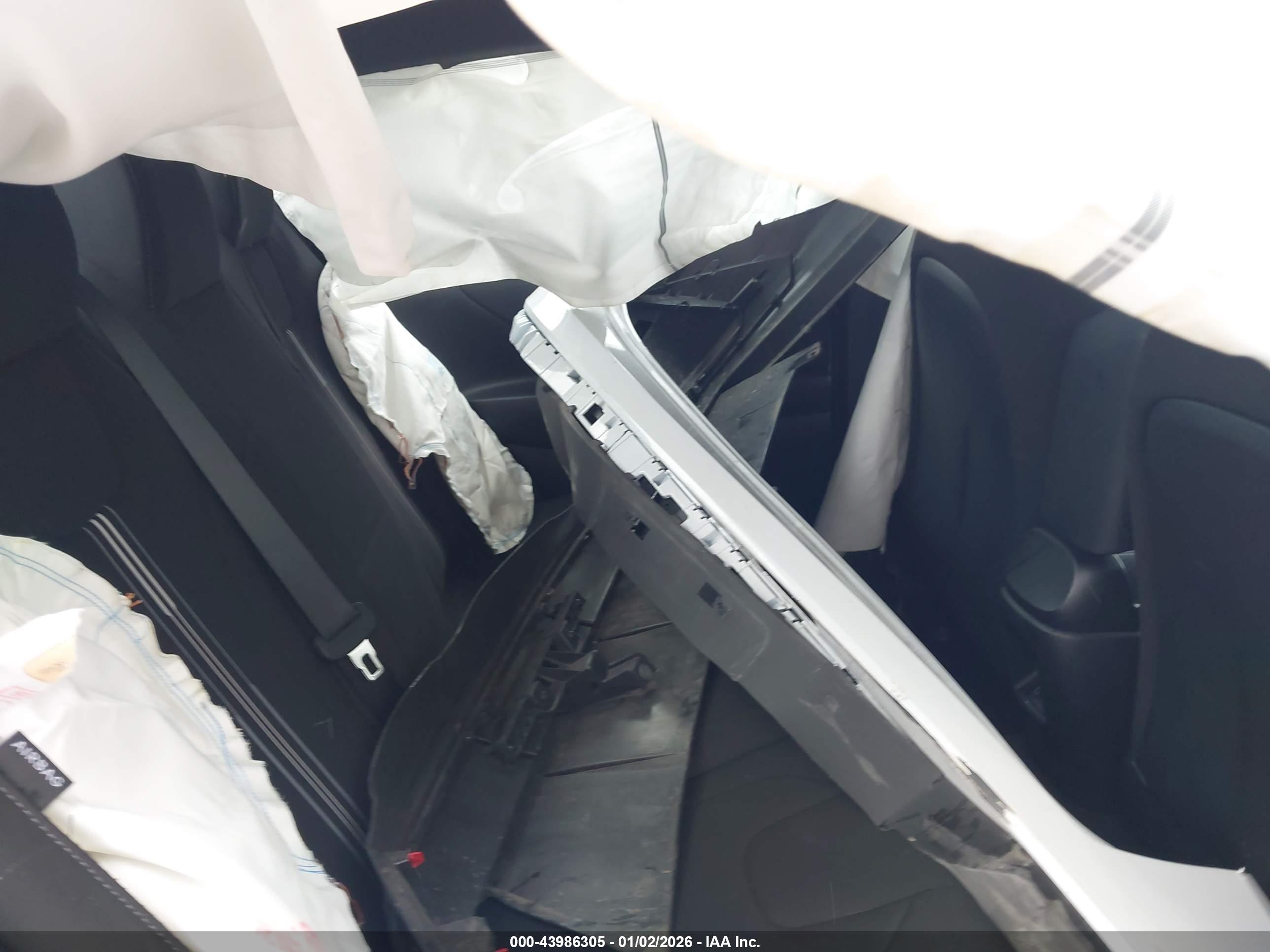HYUNDAI ELANTRA image 8