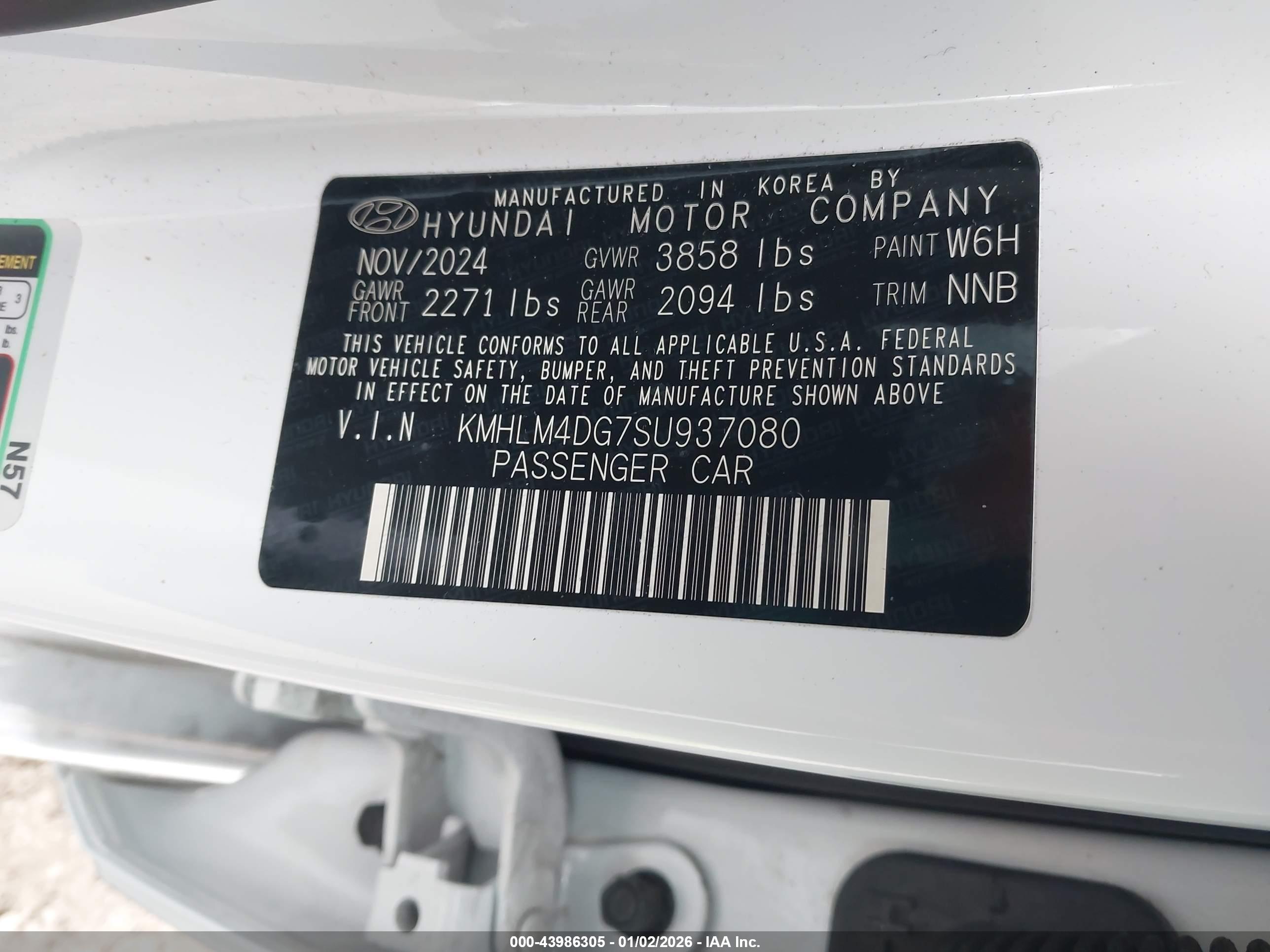 HYUNDAI ELANTRA image 9