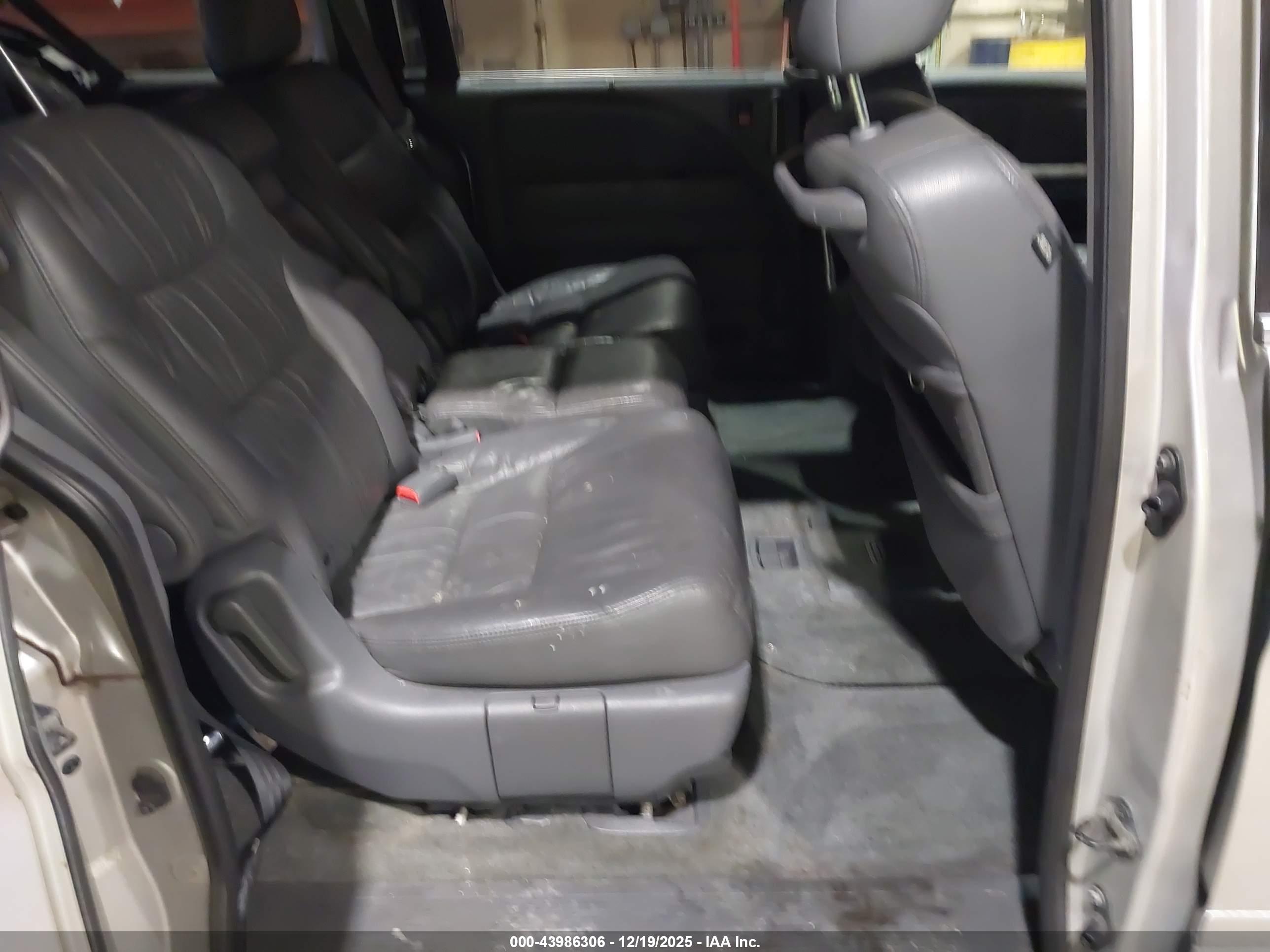 HONDA ODYSSEY image 8