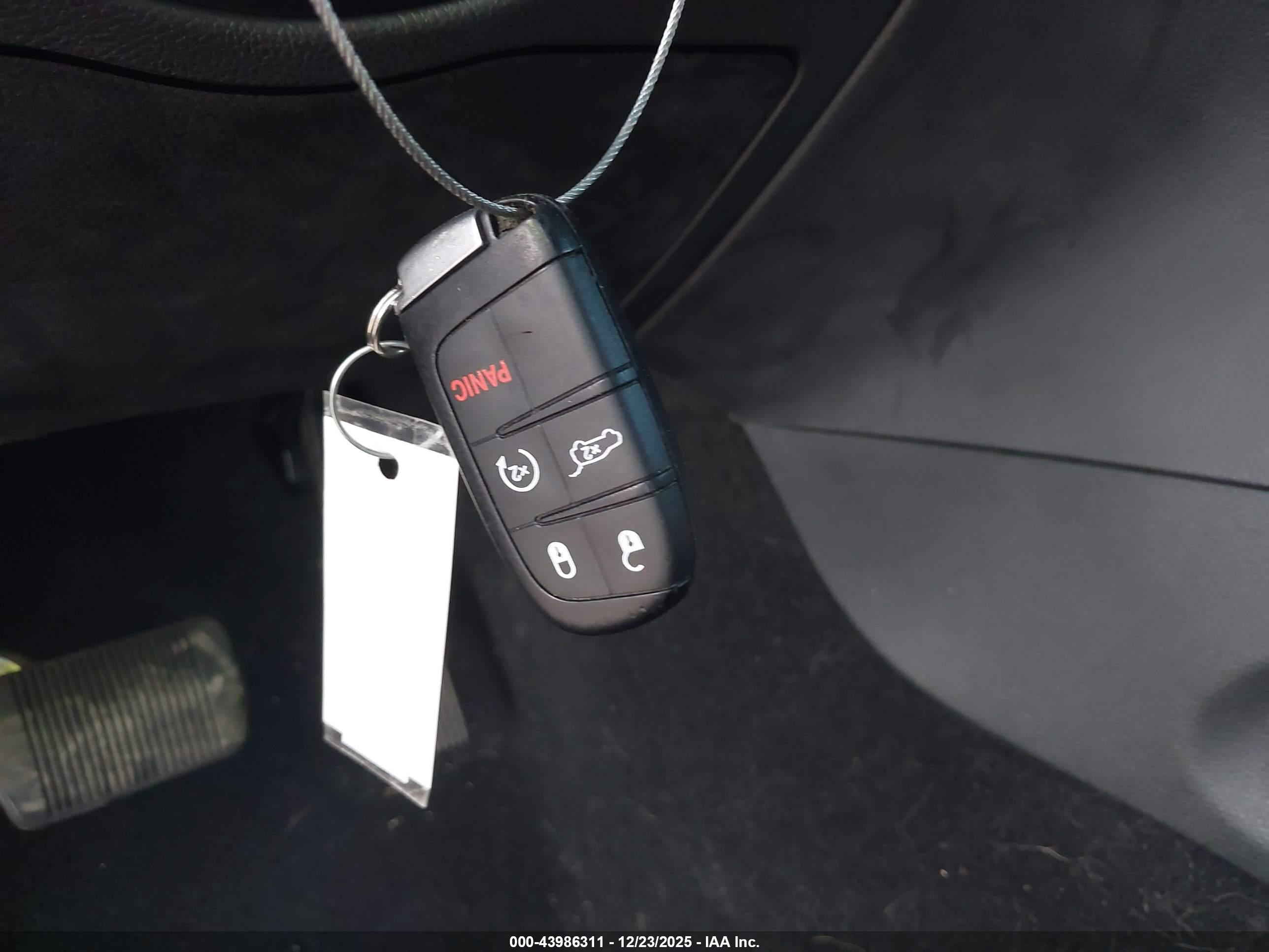 JEEP GRAND image 11