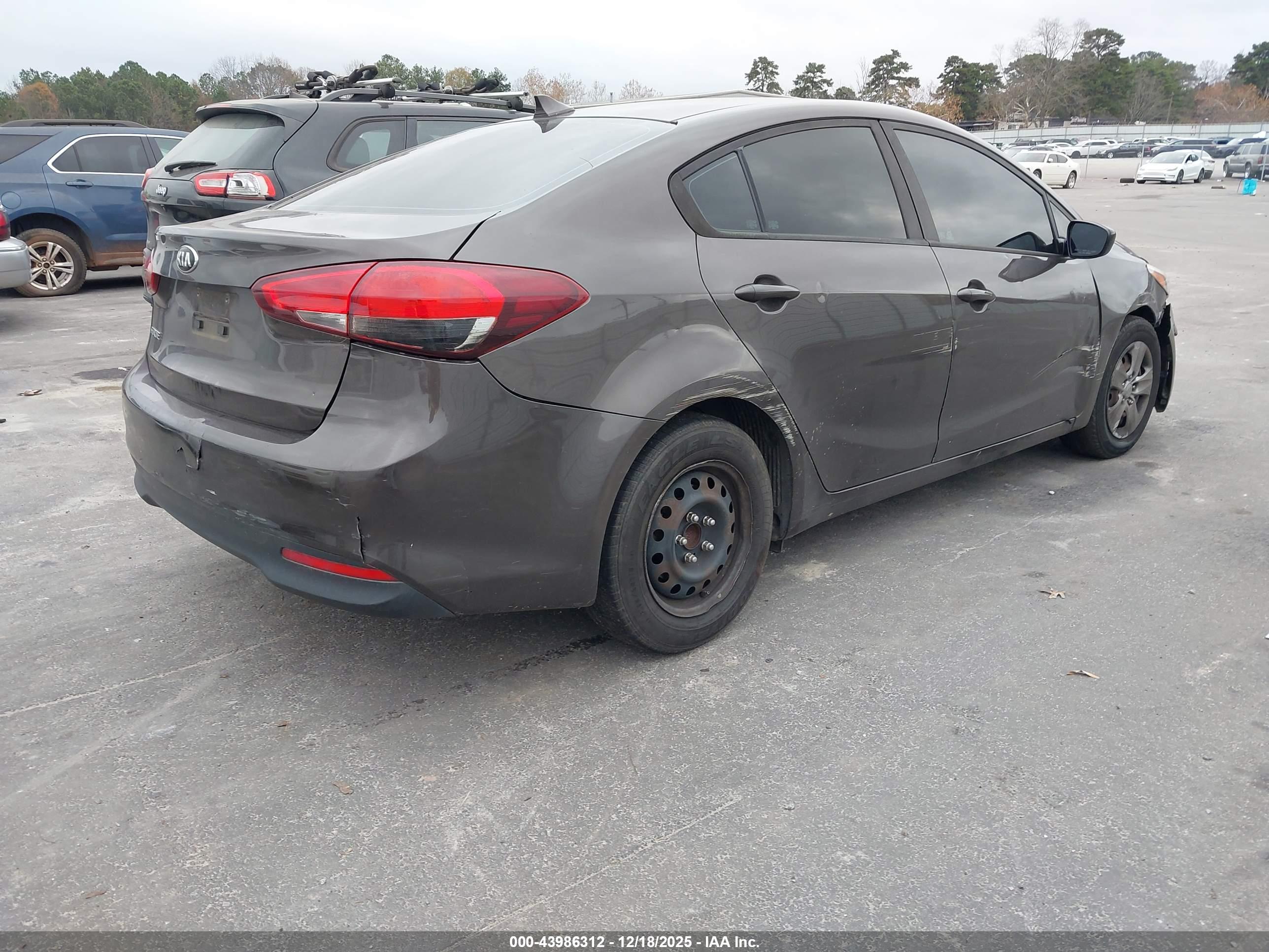 KIA FORTE image 4