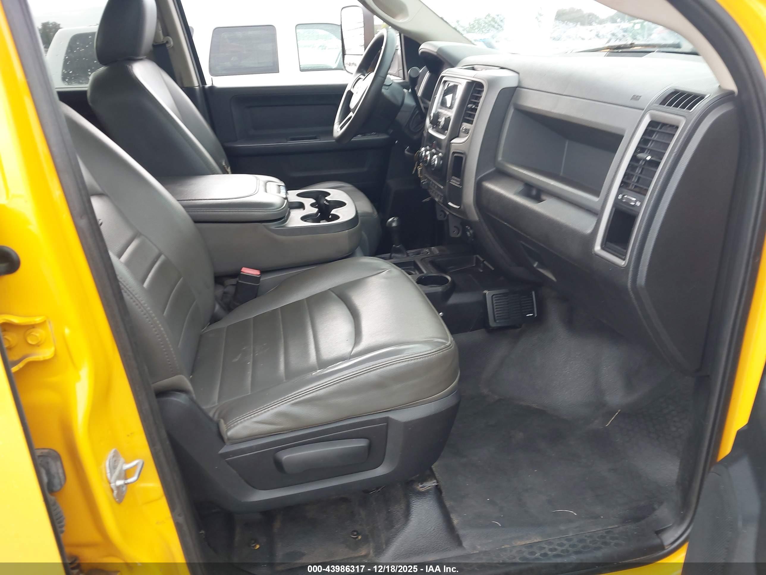 RAM 4500 image 8