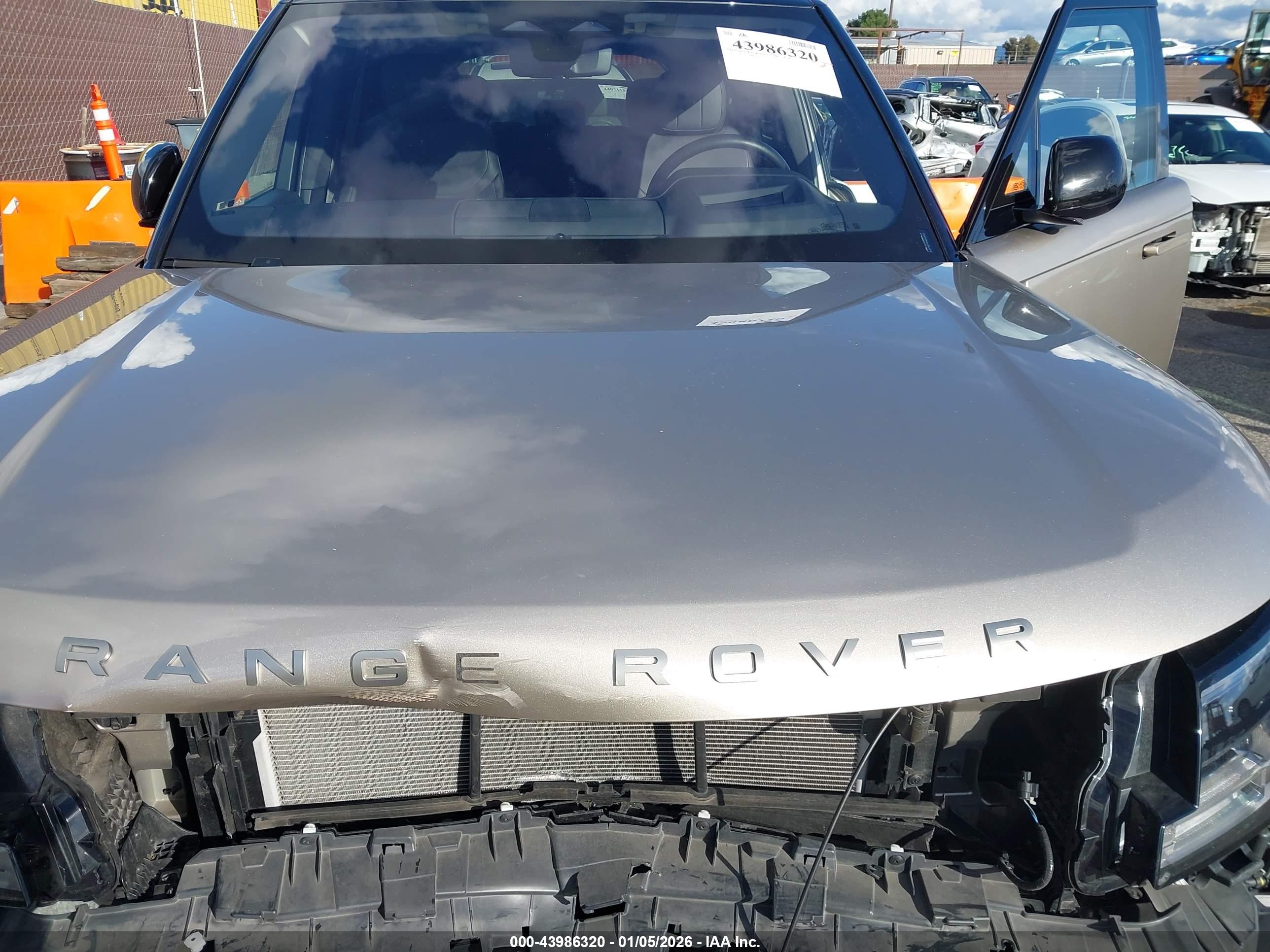 LAND ROVER image 10