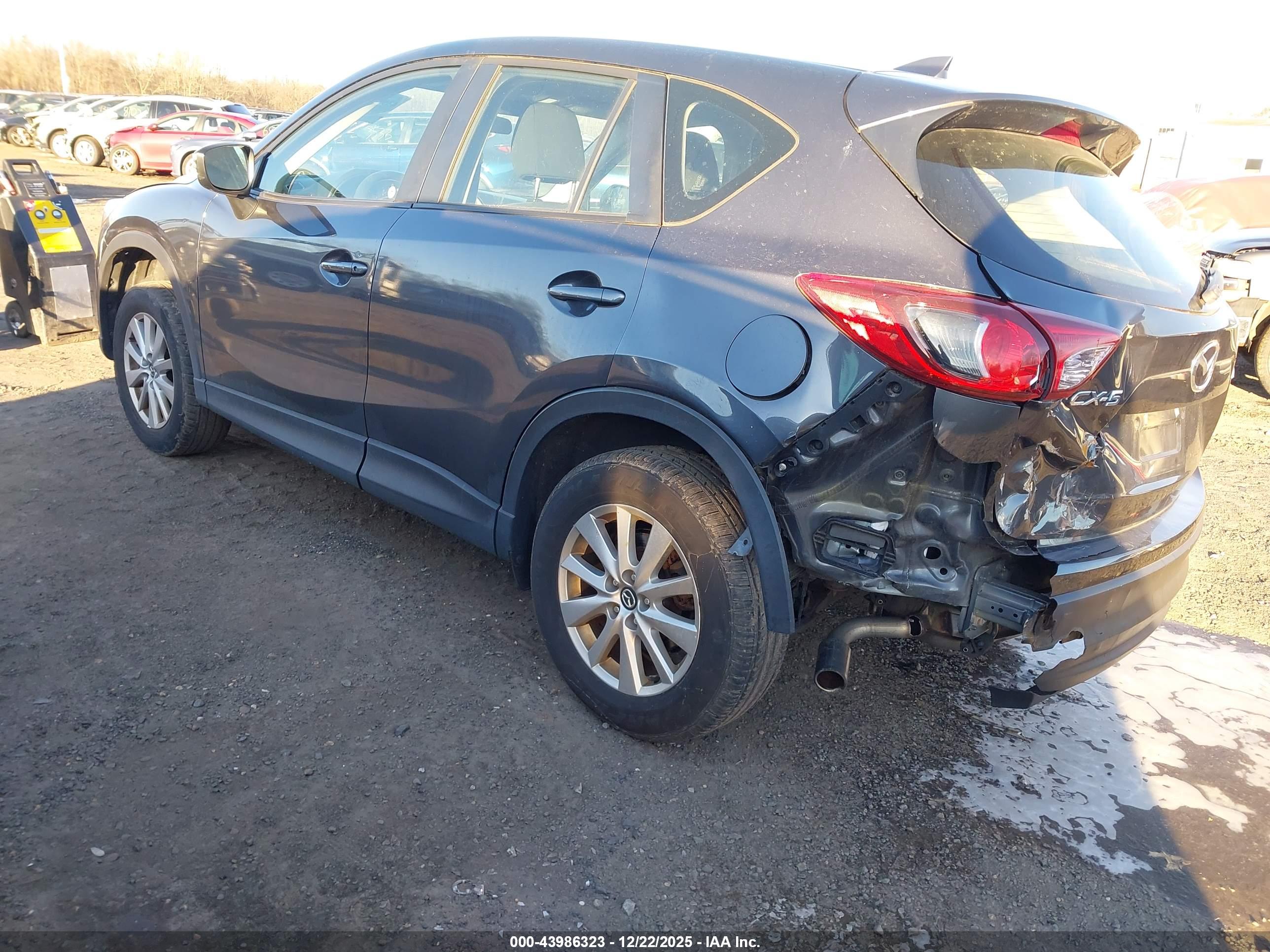 MAZDA CX-5 image 3