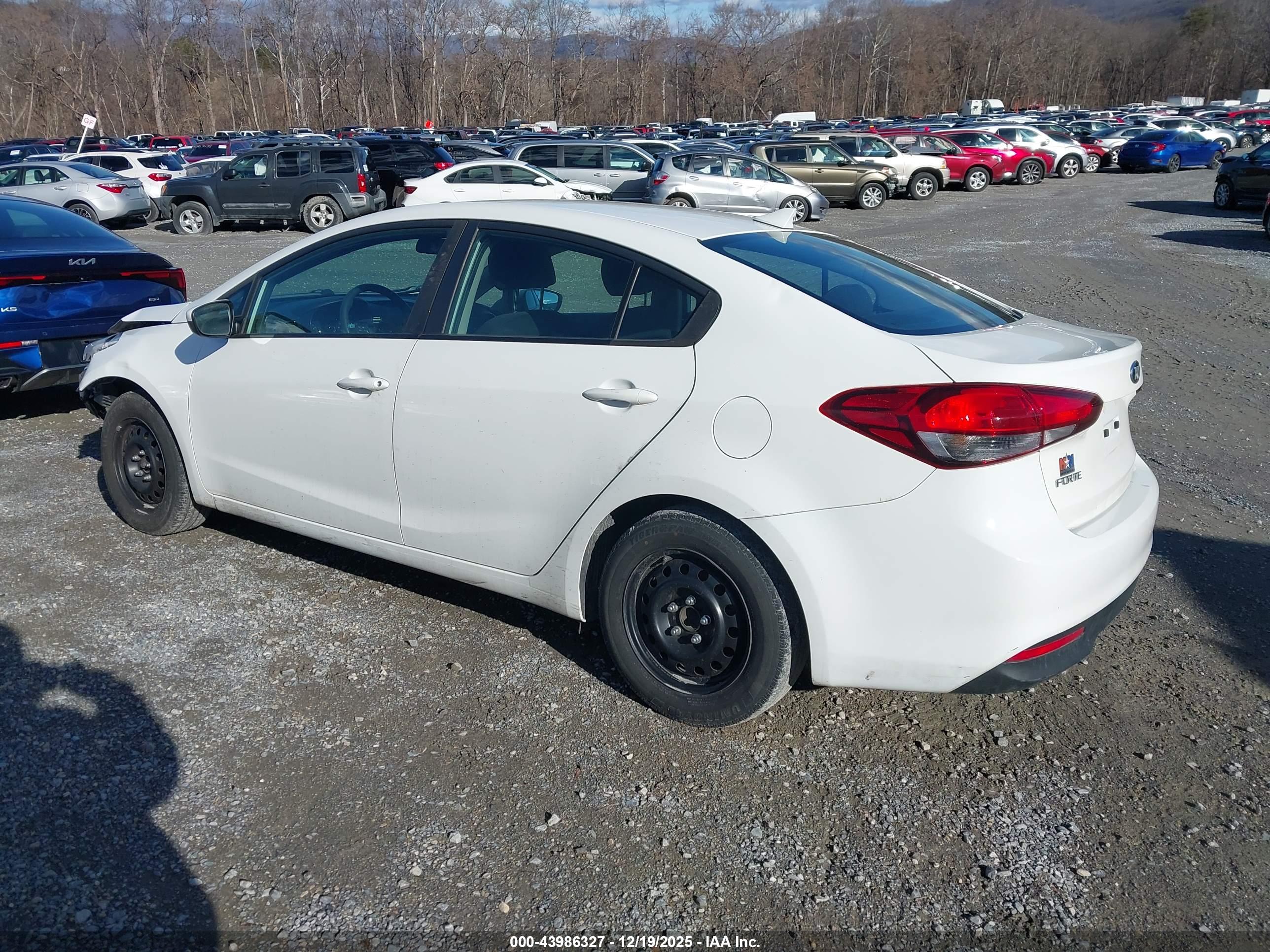 KIA FORTE image 3