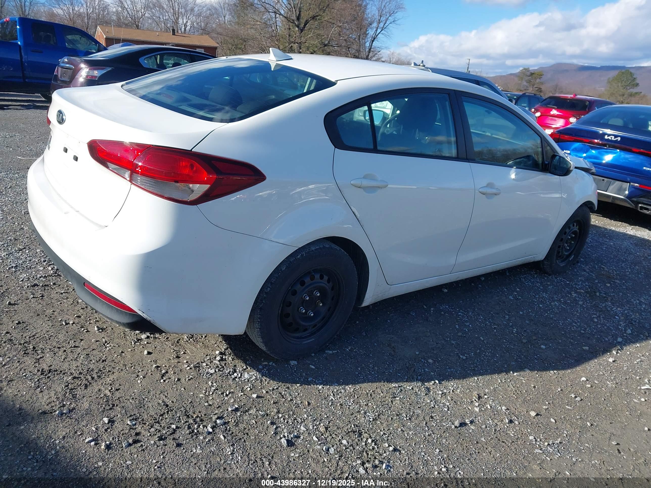 KIA FORTE image 4