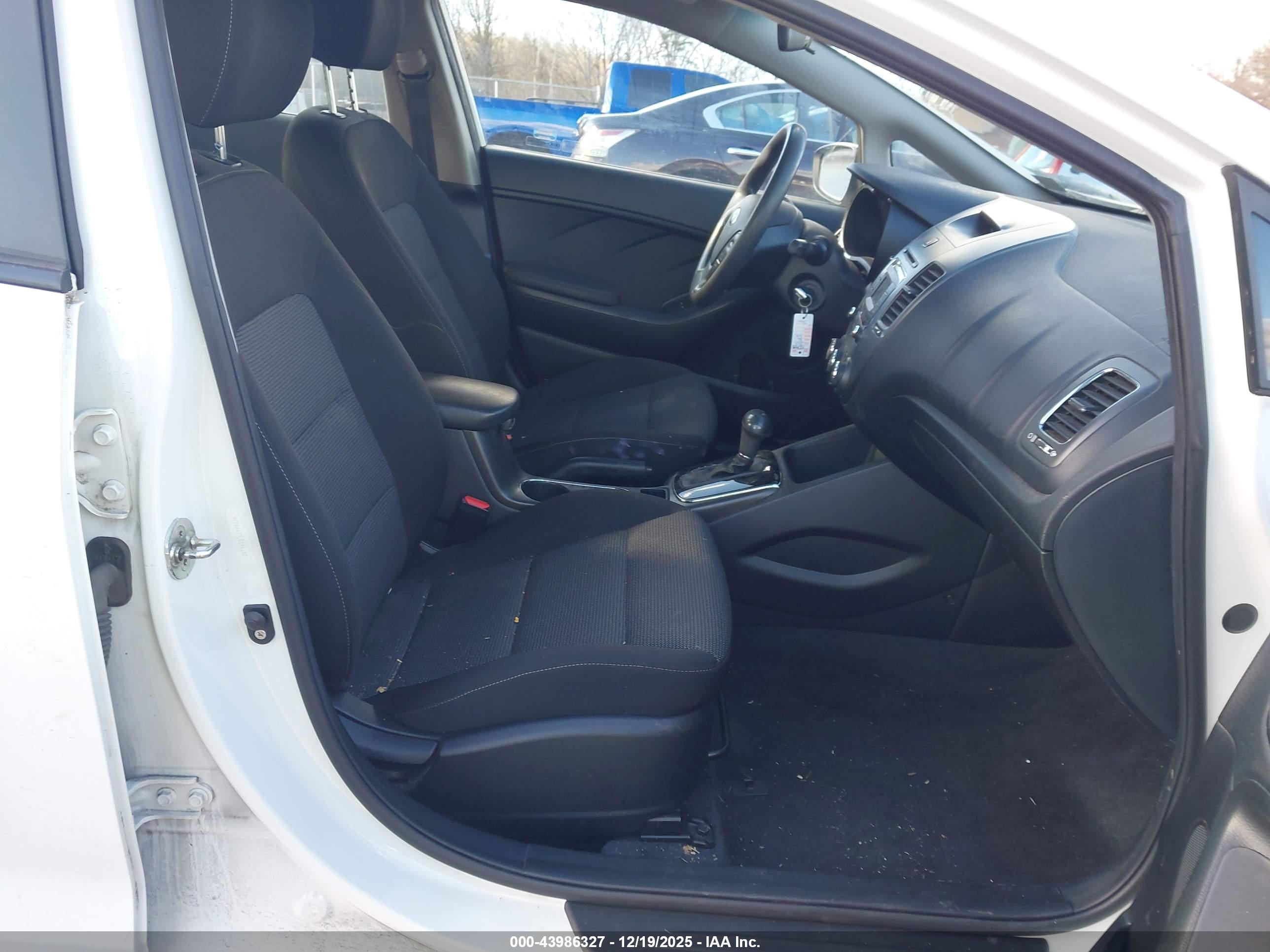KIA FORTE image 5