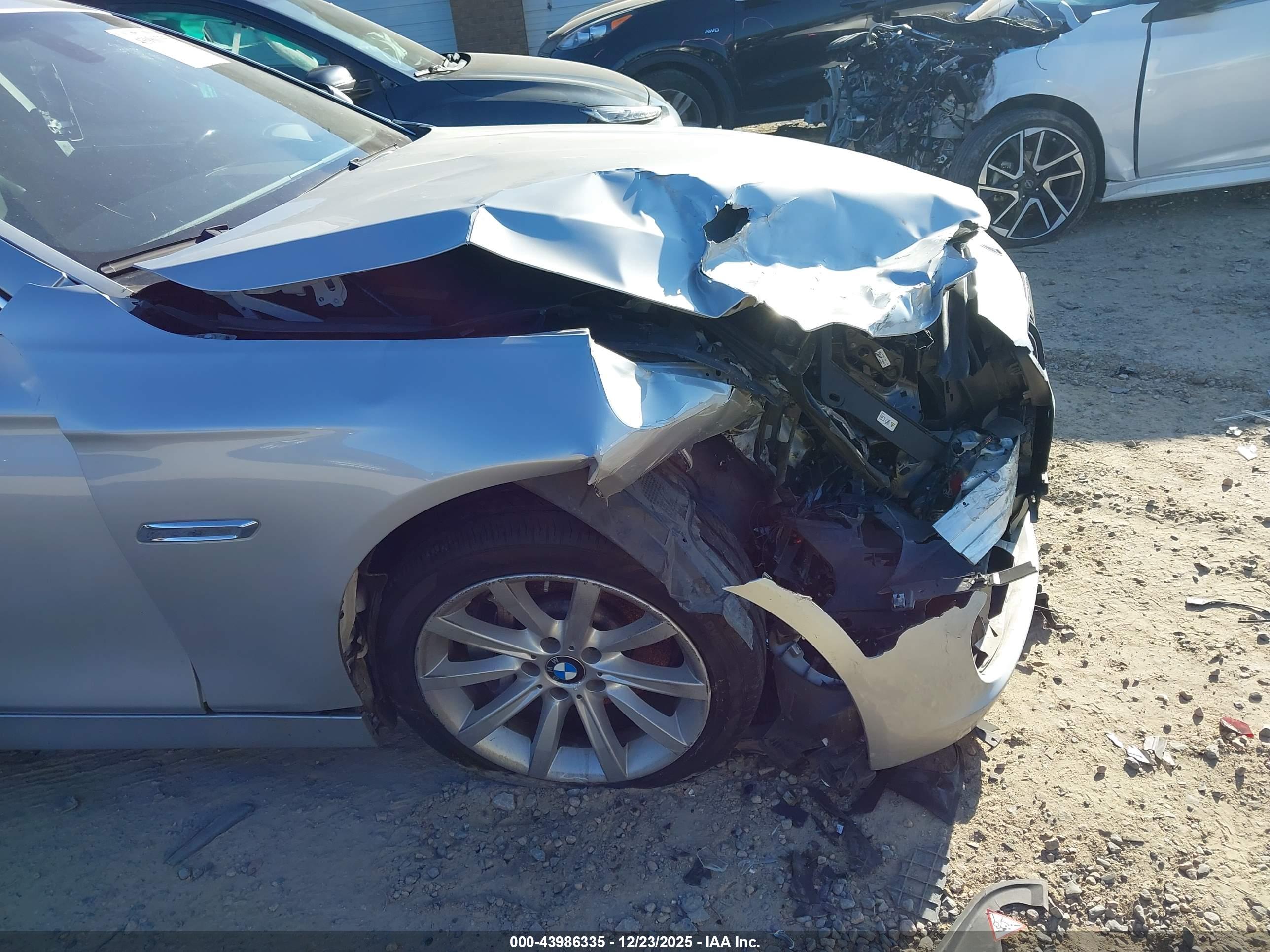 BMW 535I image 6