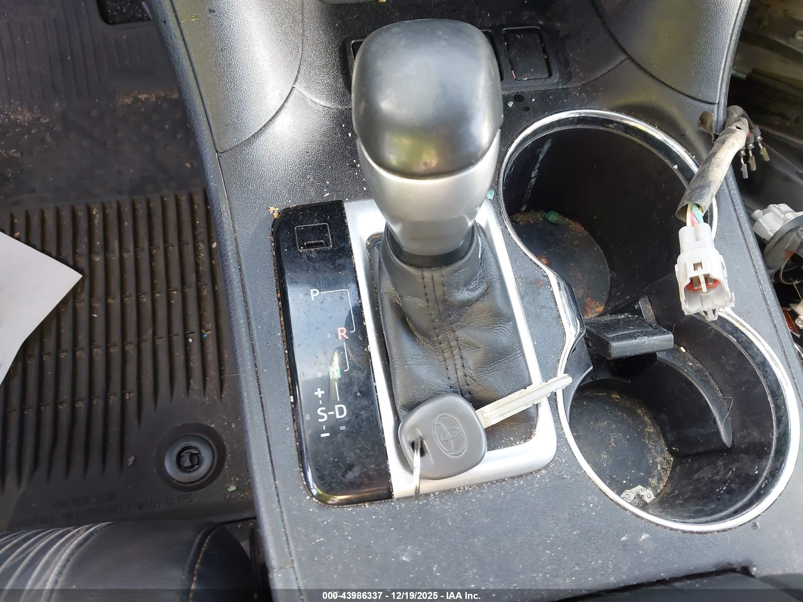 TOYOTA HIGHLANDER image 11