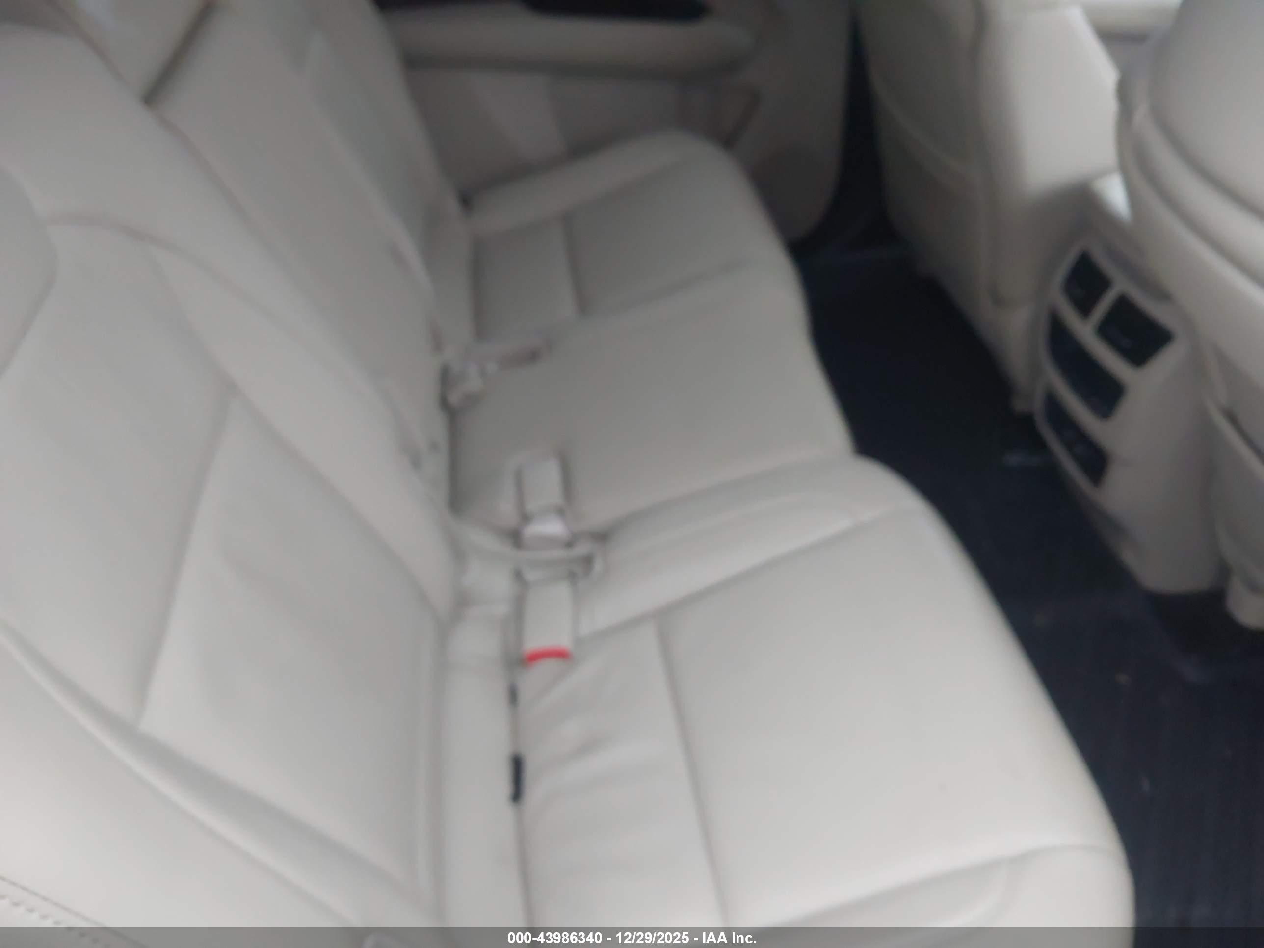 ACURA MDX image 8