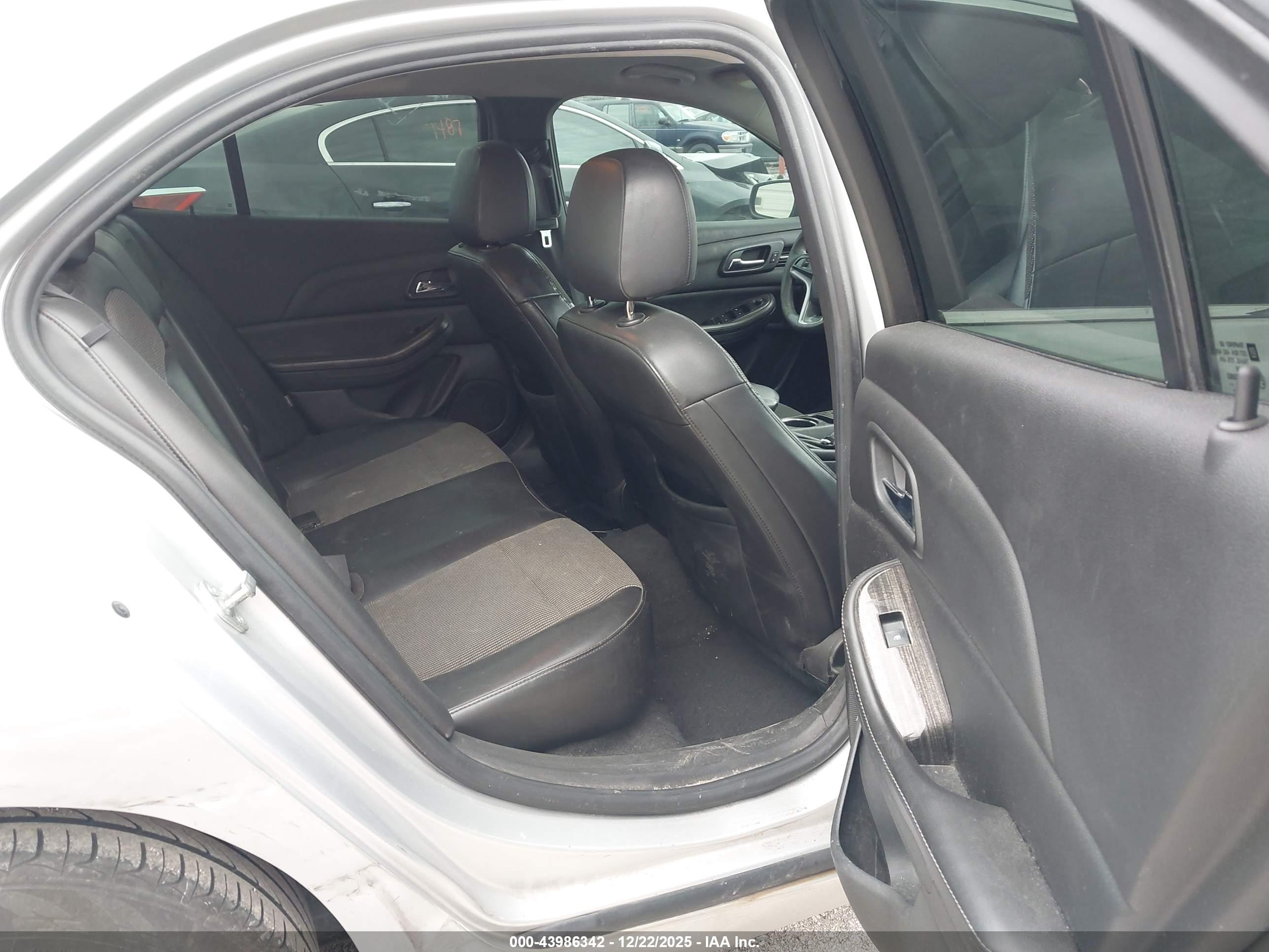 CHEVROLET MALIBU image 8