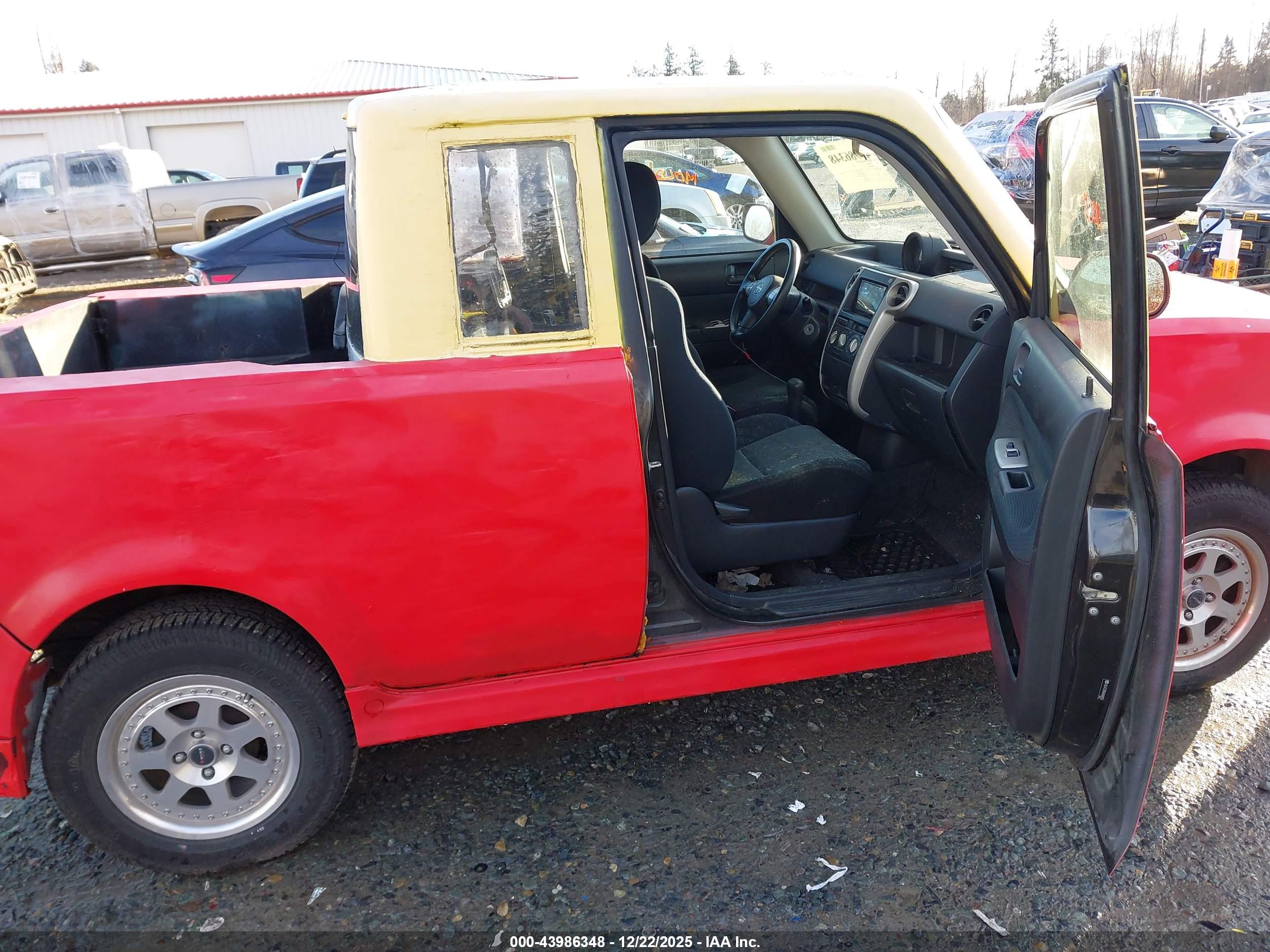SCION XB image 5