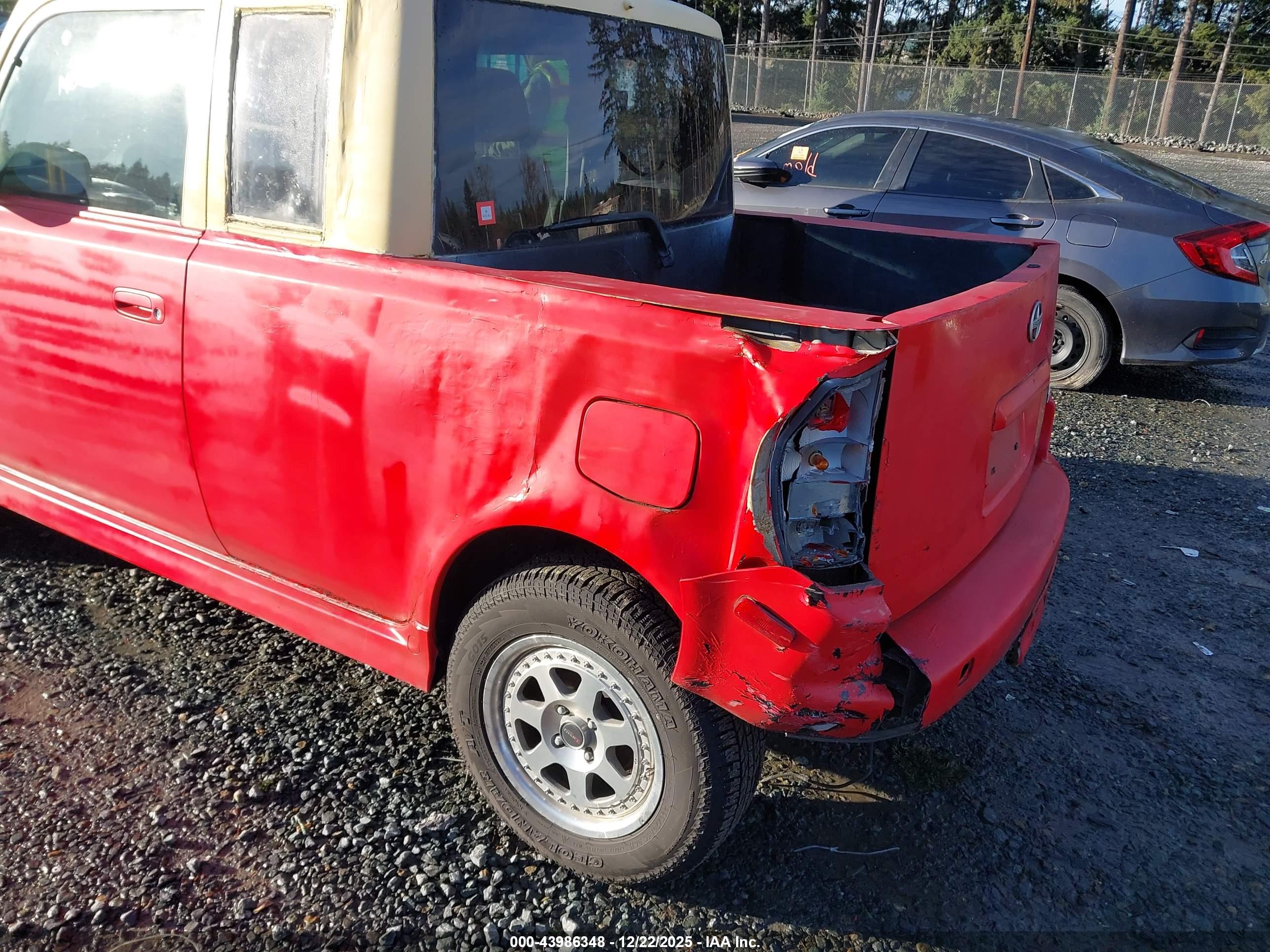 SCION XB image 6