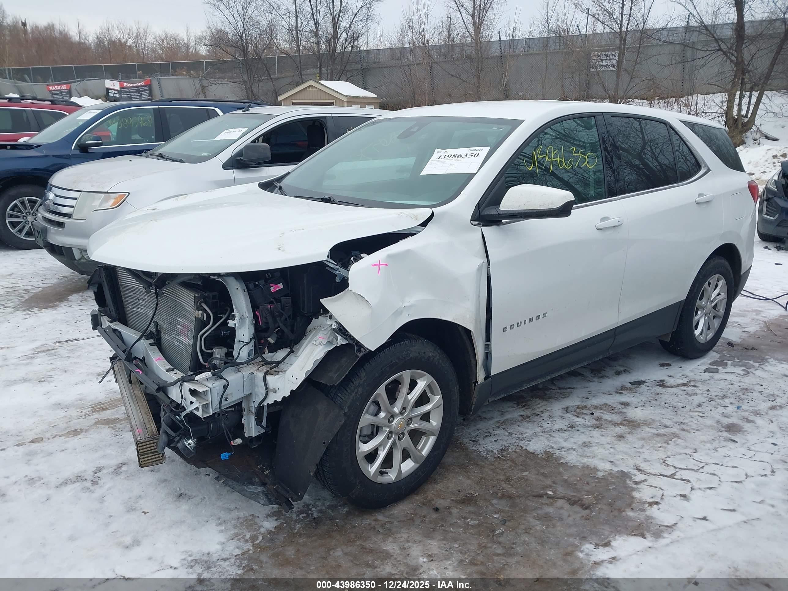 CHEVROLET EQUINOX image 2