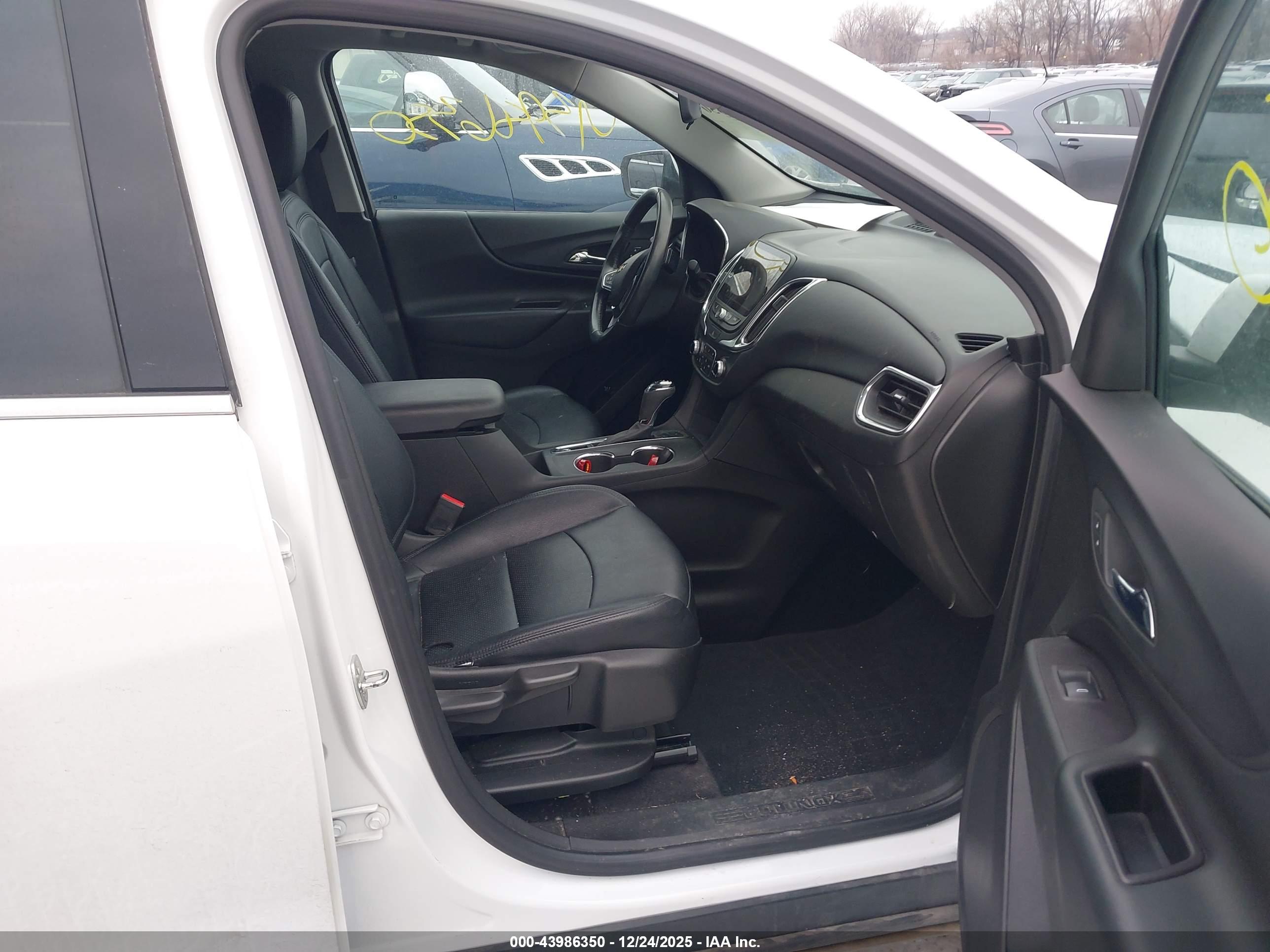 CHEVROLET EQUINOX image 5