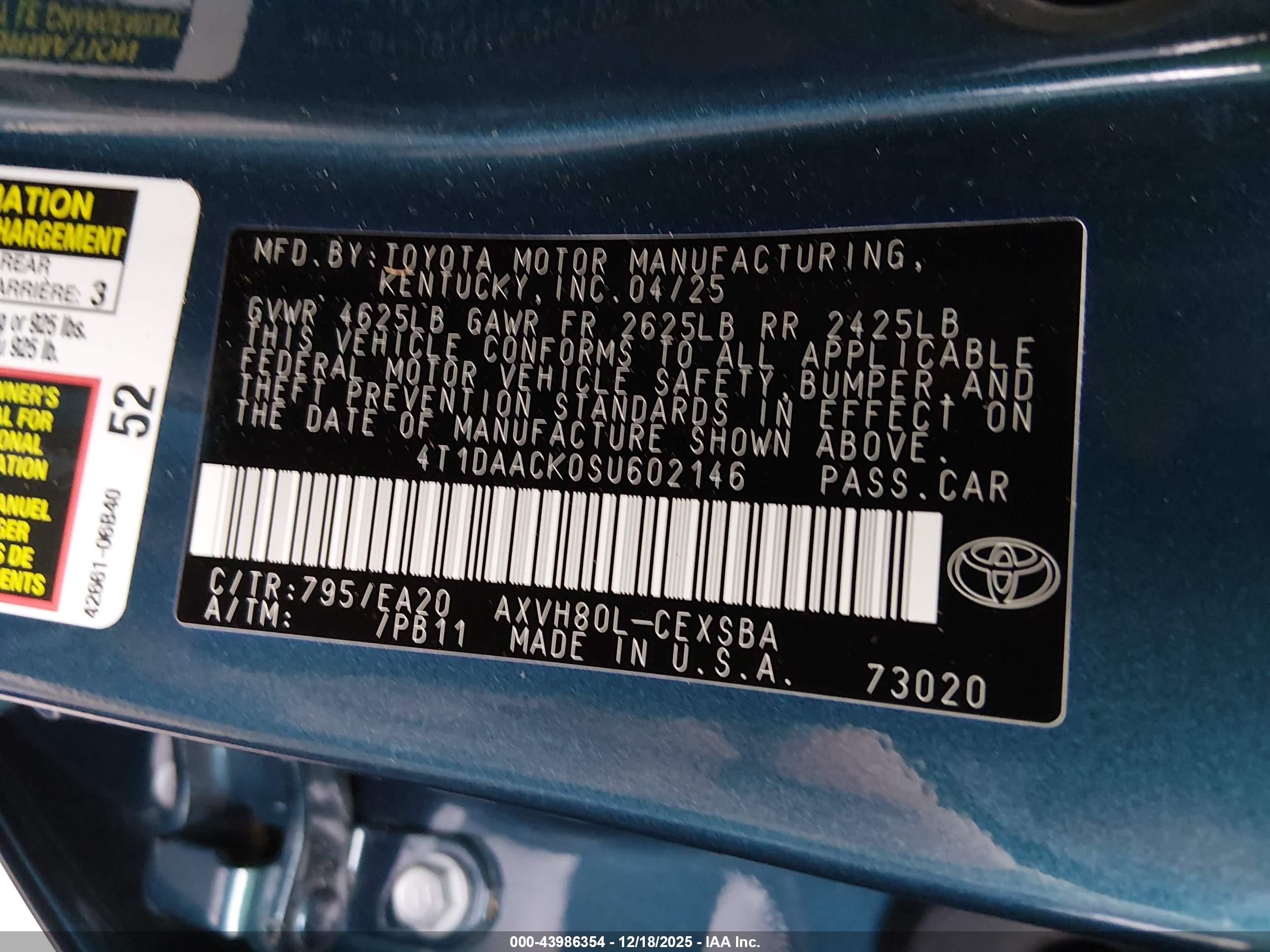 TOYOTA CAMRY image 9