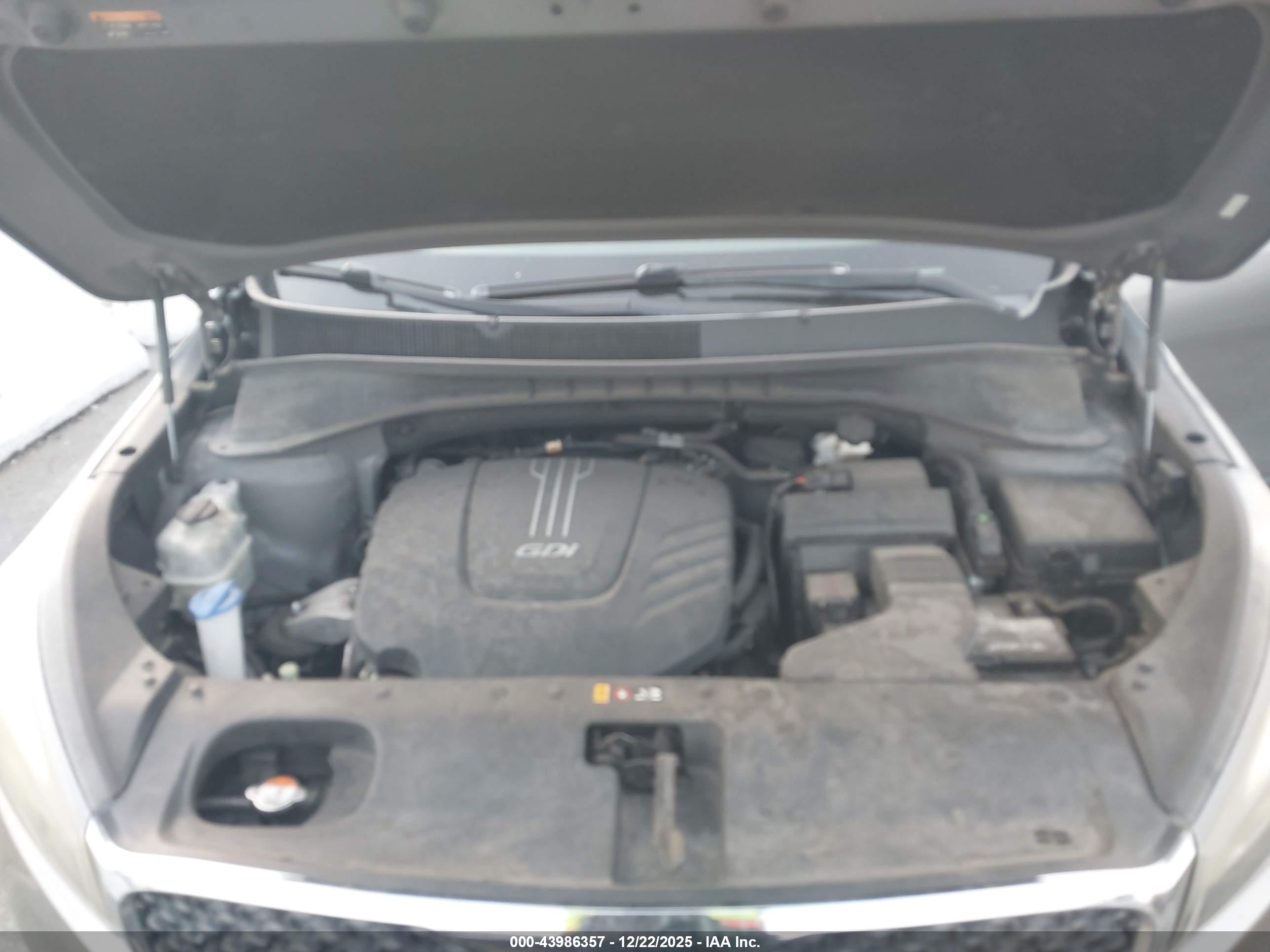 KIA SORENTO image 10