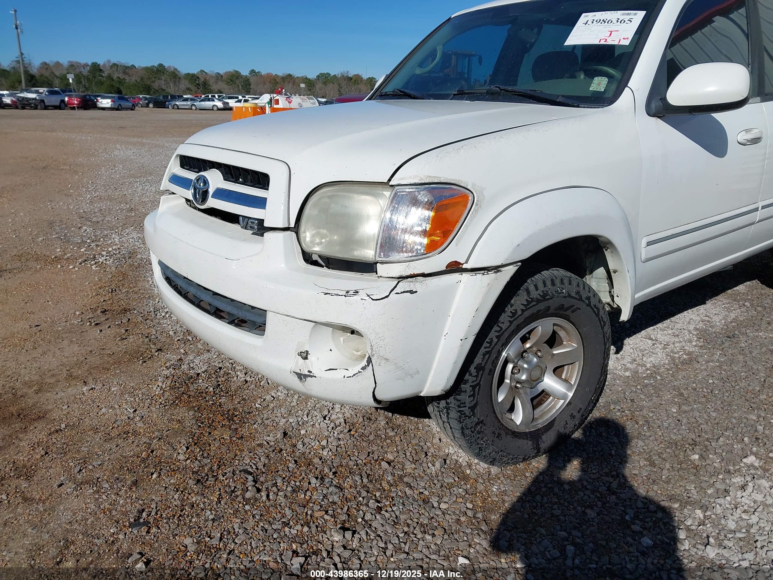TOYOTA SEQUOIA image 6