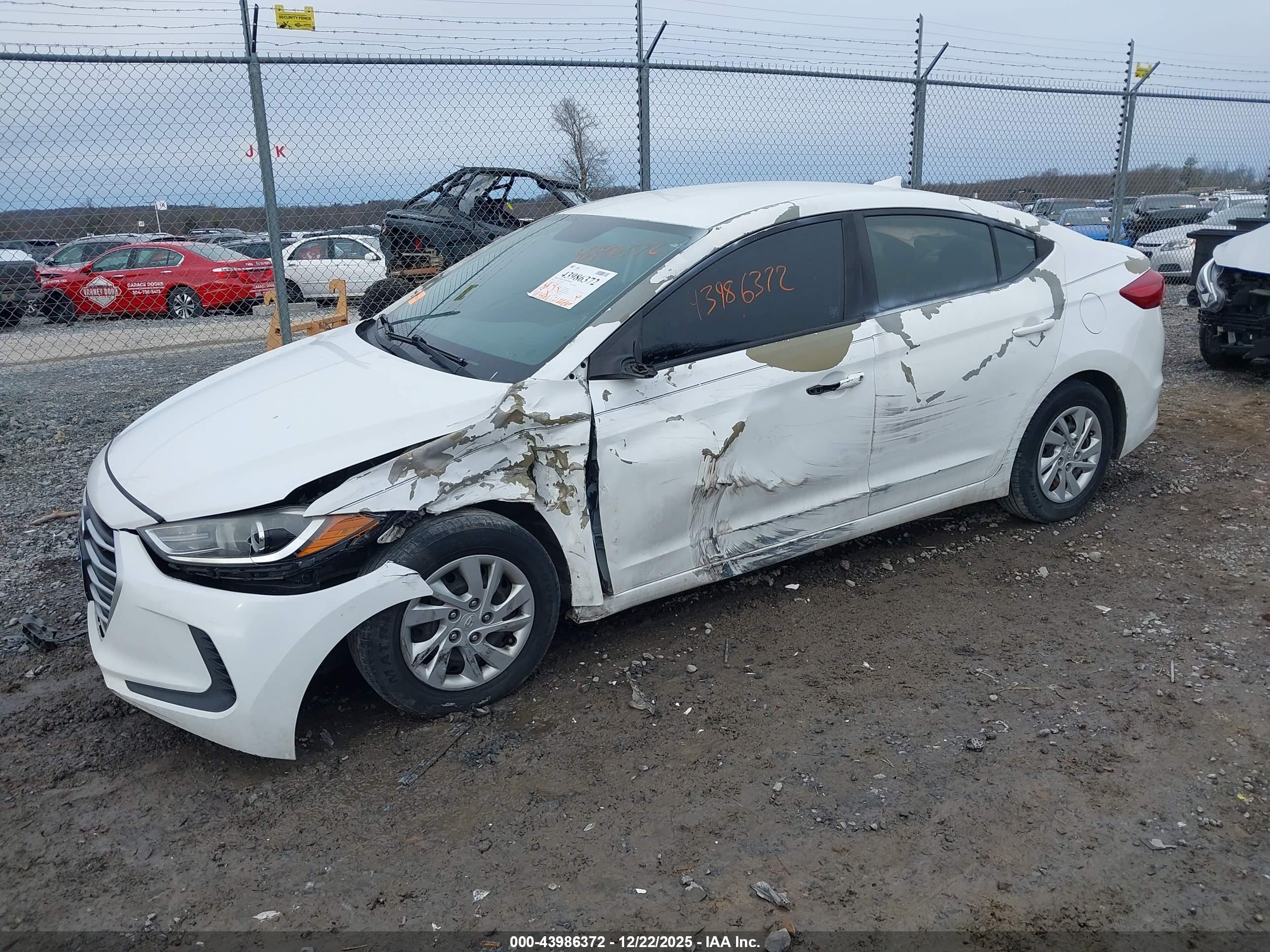 HYUNDAI ELANTRA image 2