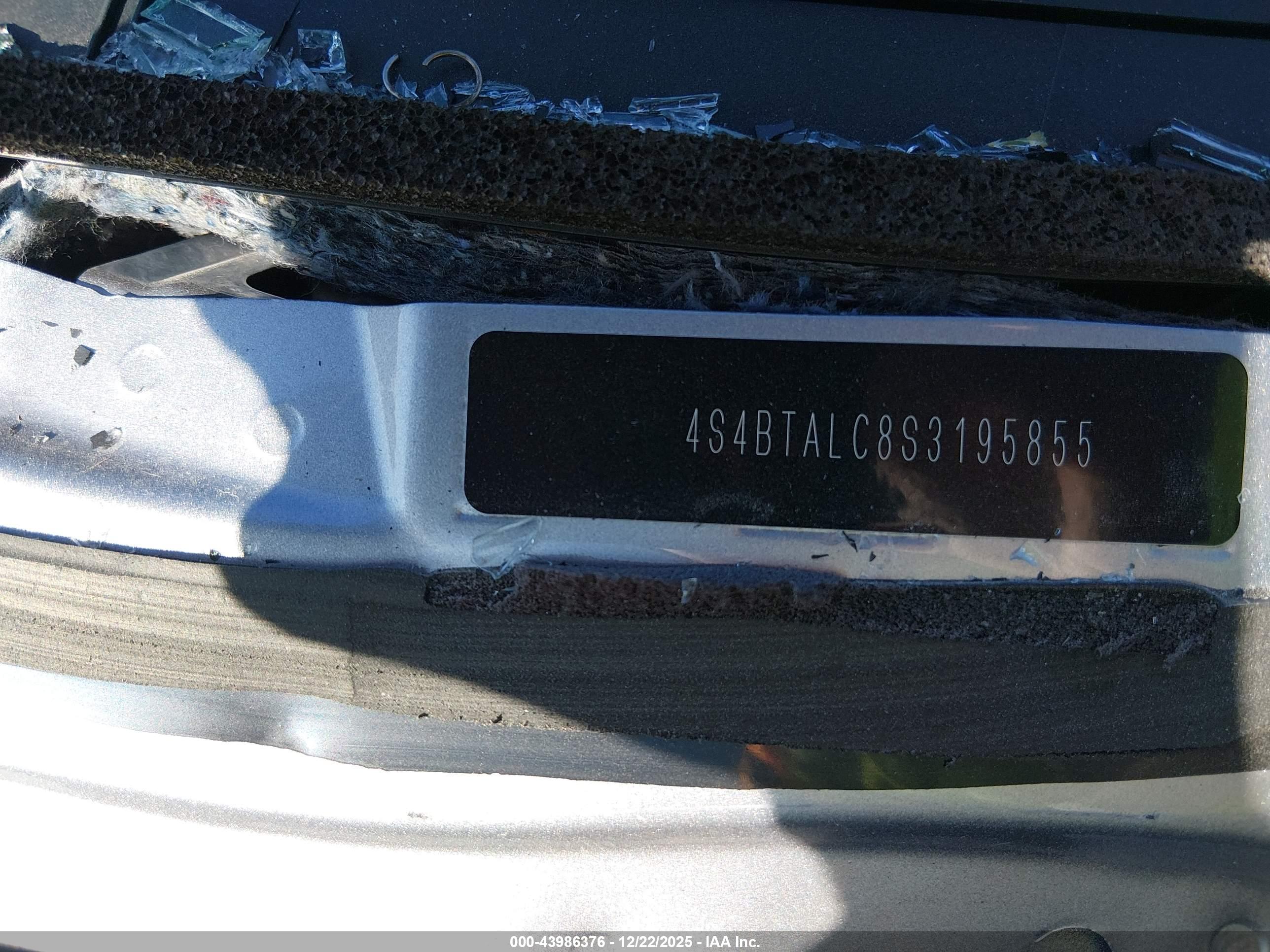 SUBARU OUTBACK image 9