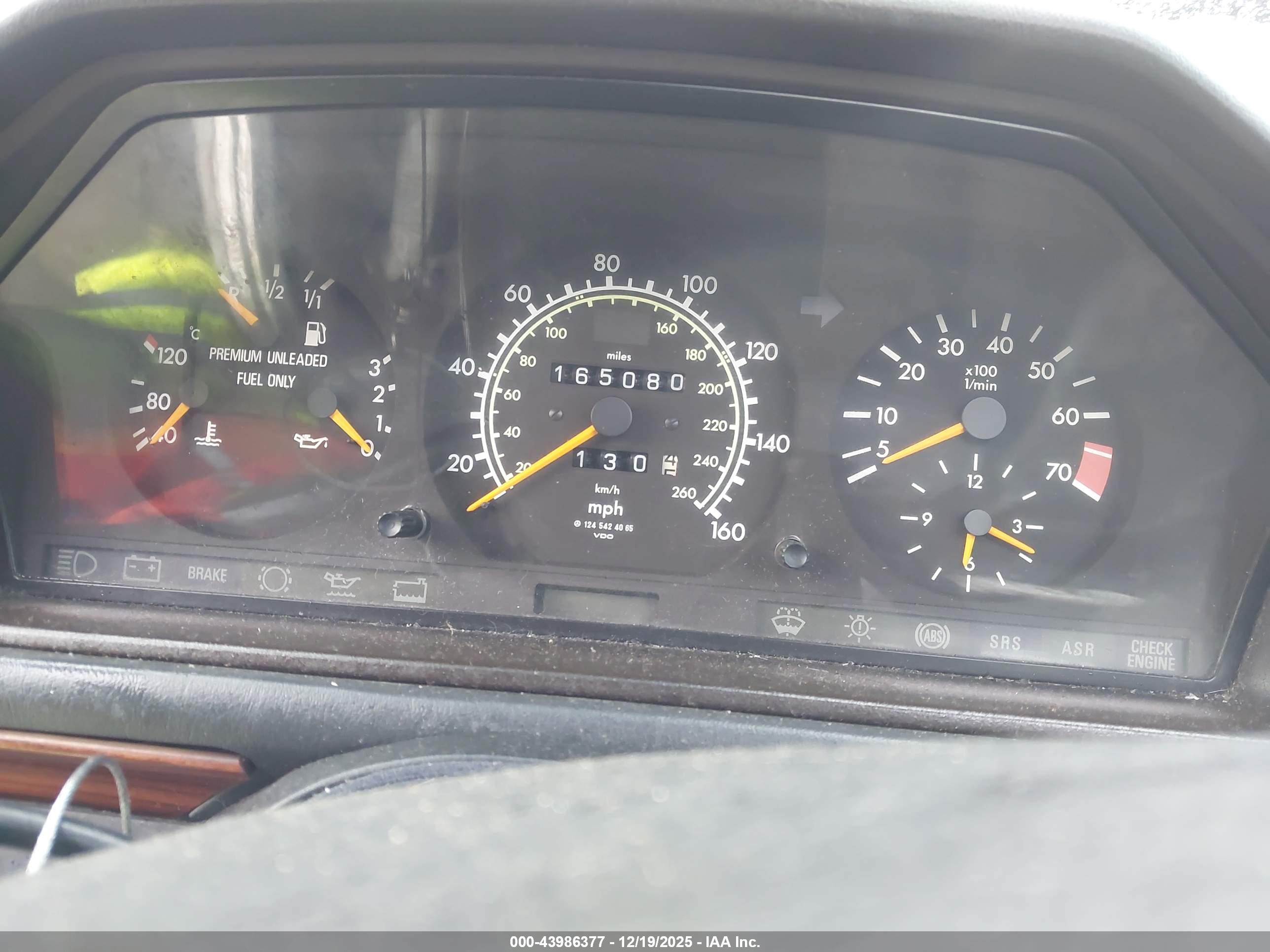 MERCEDES-BENZ E image 7