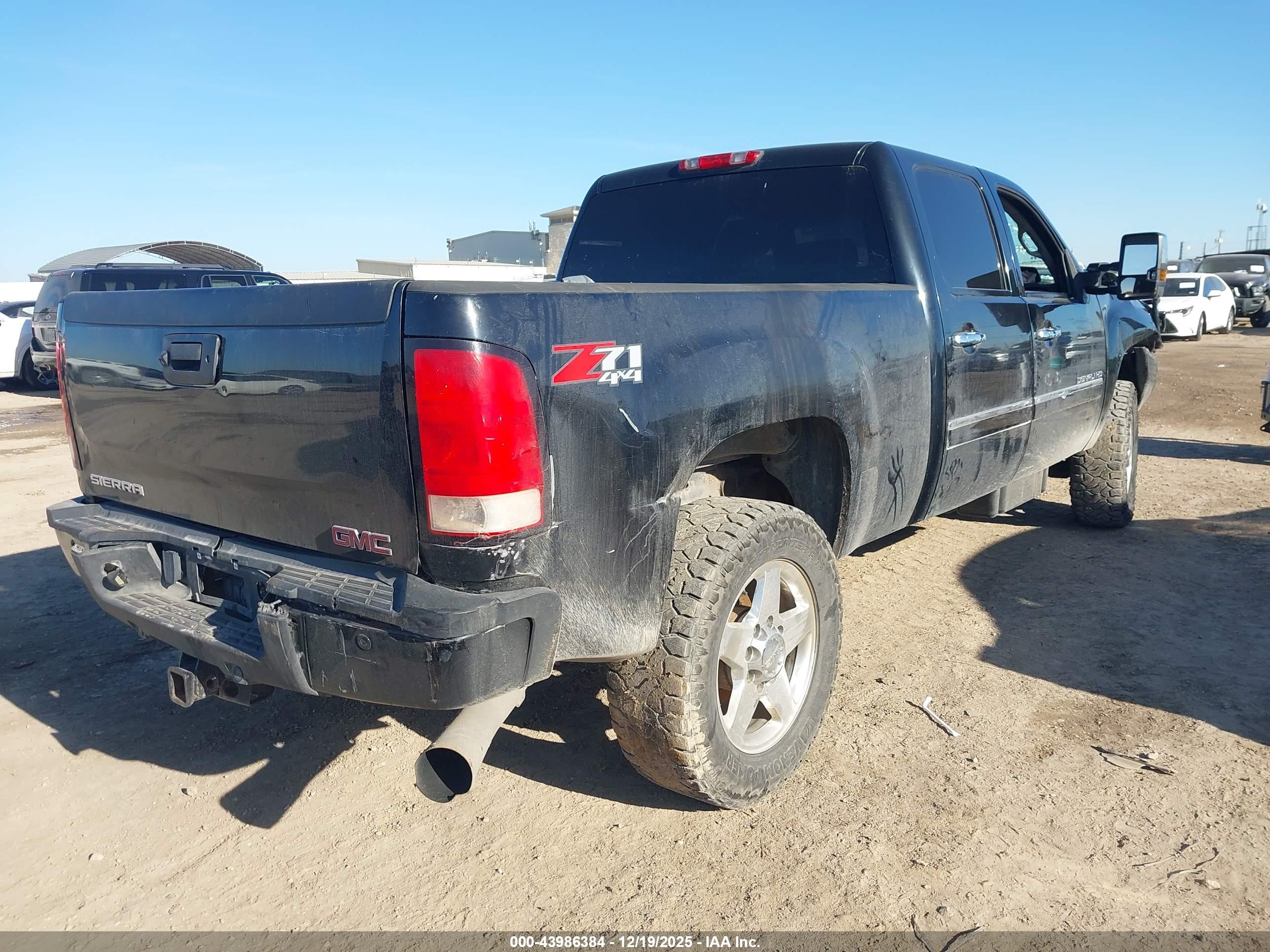 GMC SIERRA image 4