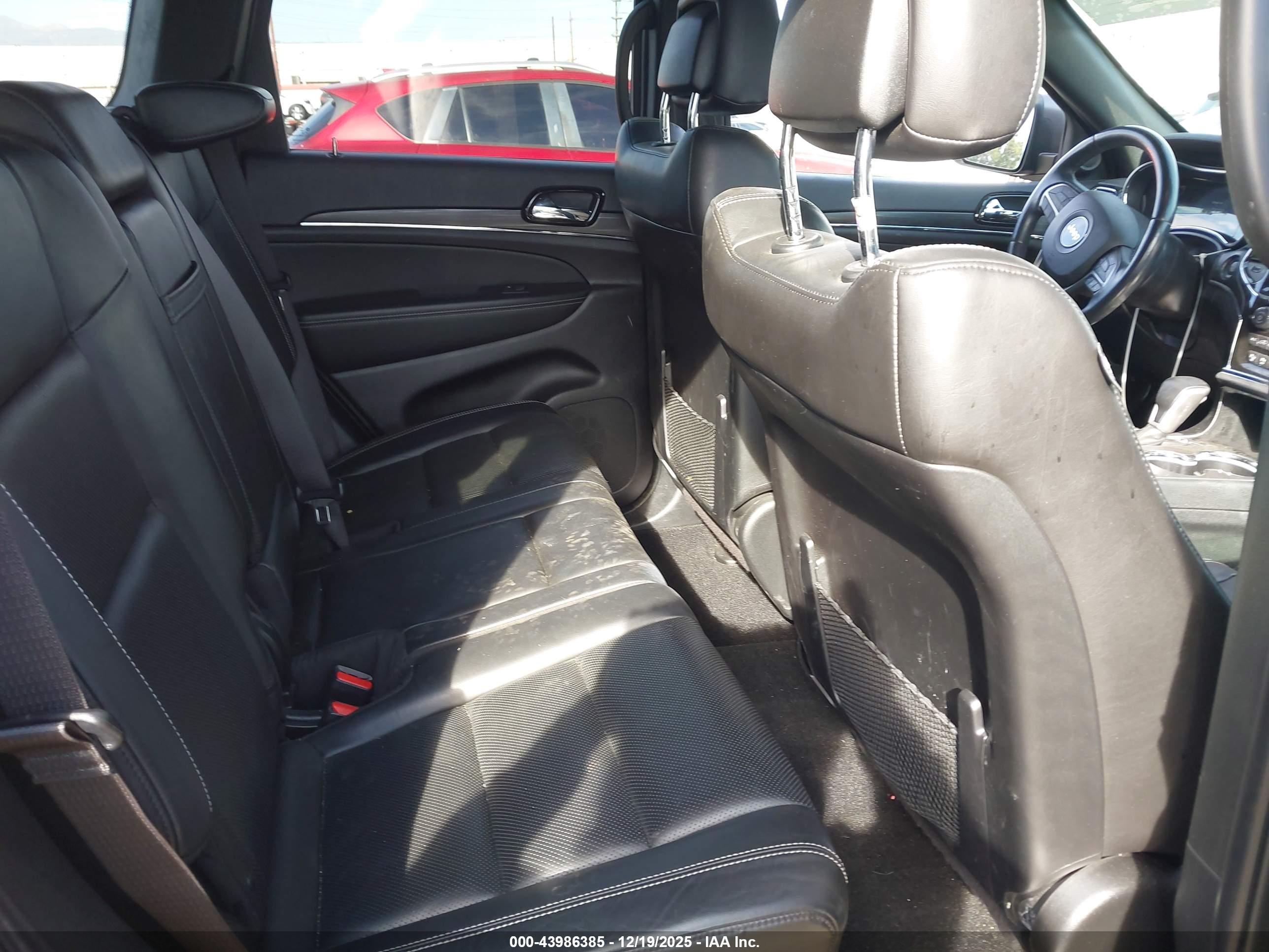 JEEP GRAND image 8