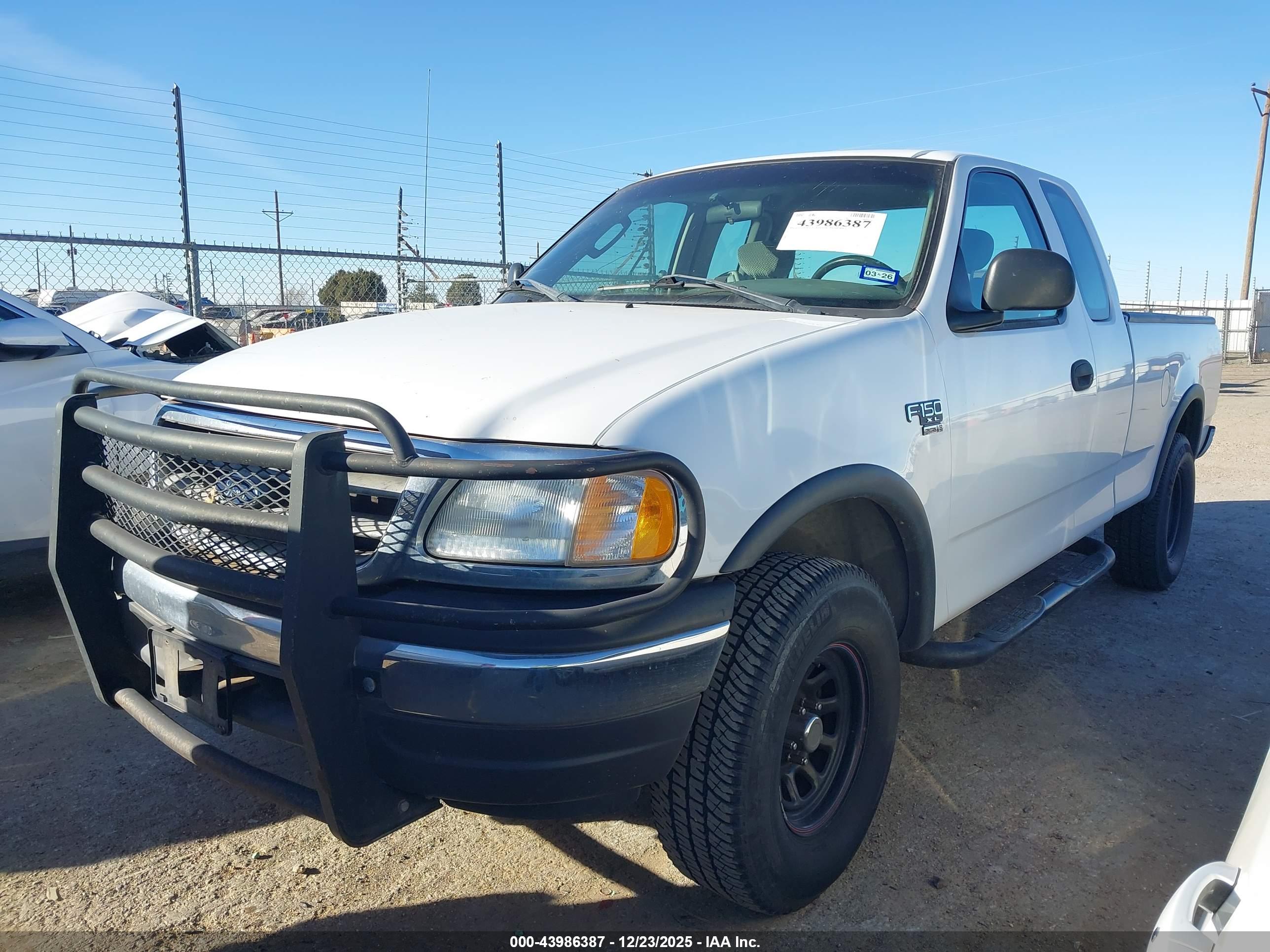 FORD F-150 image 2