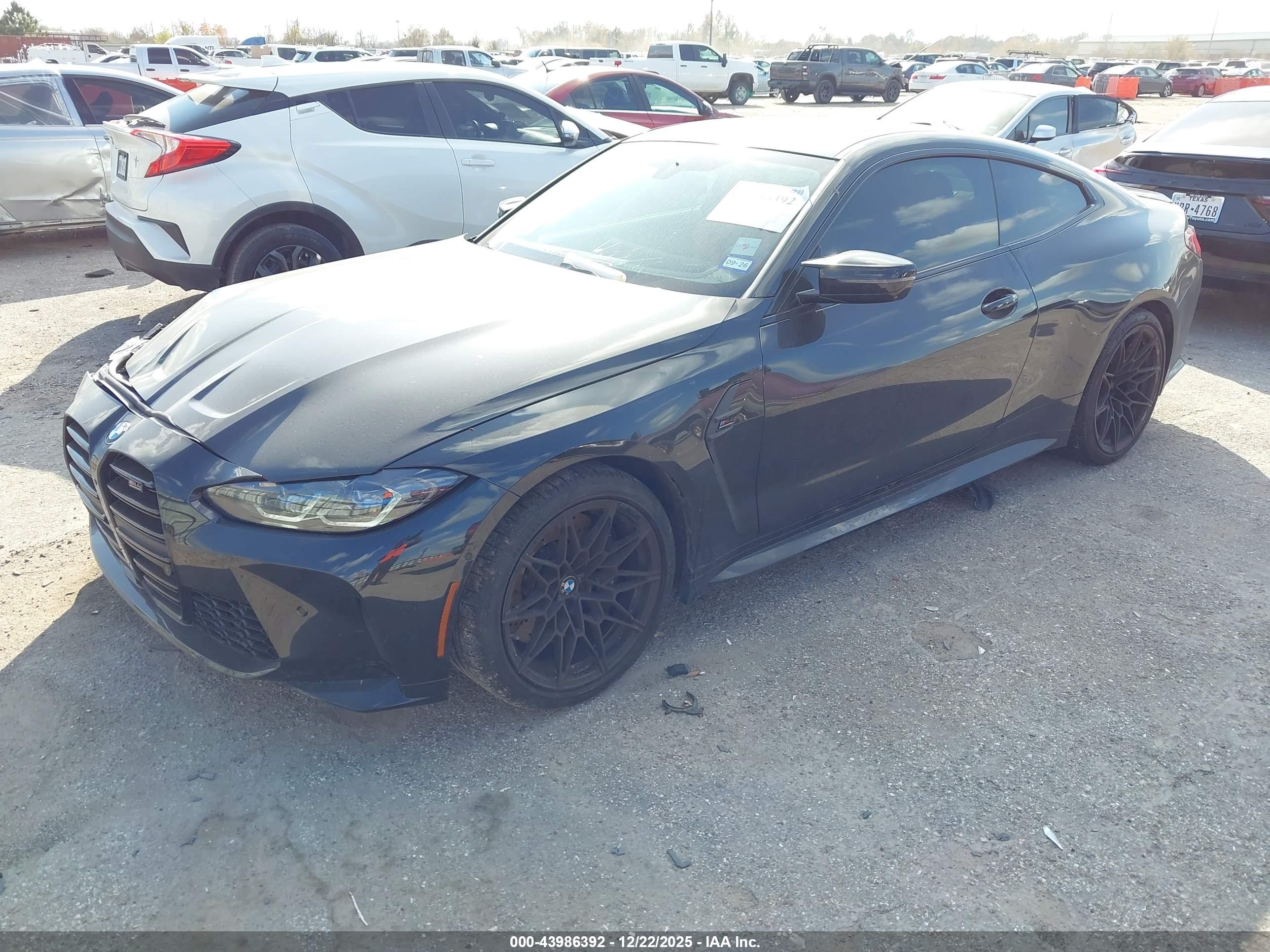 BMW M4 image 2