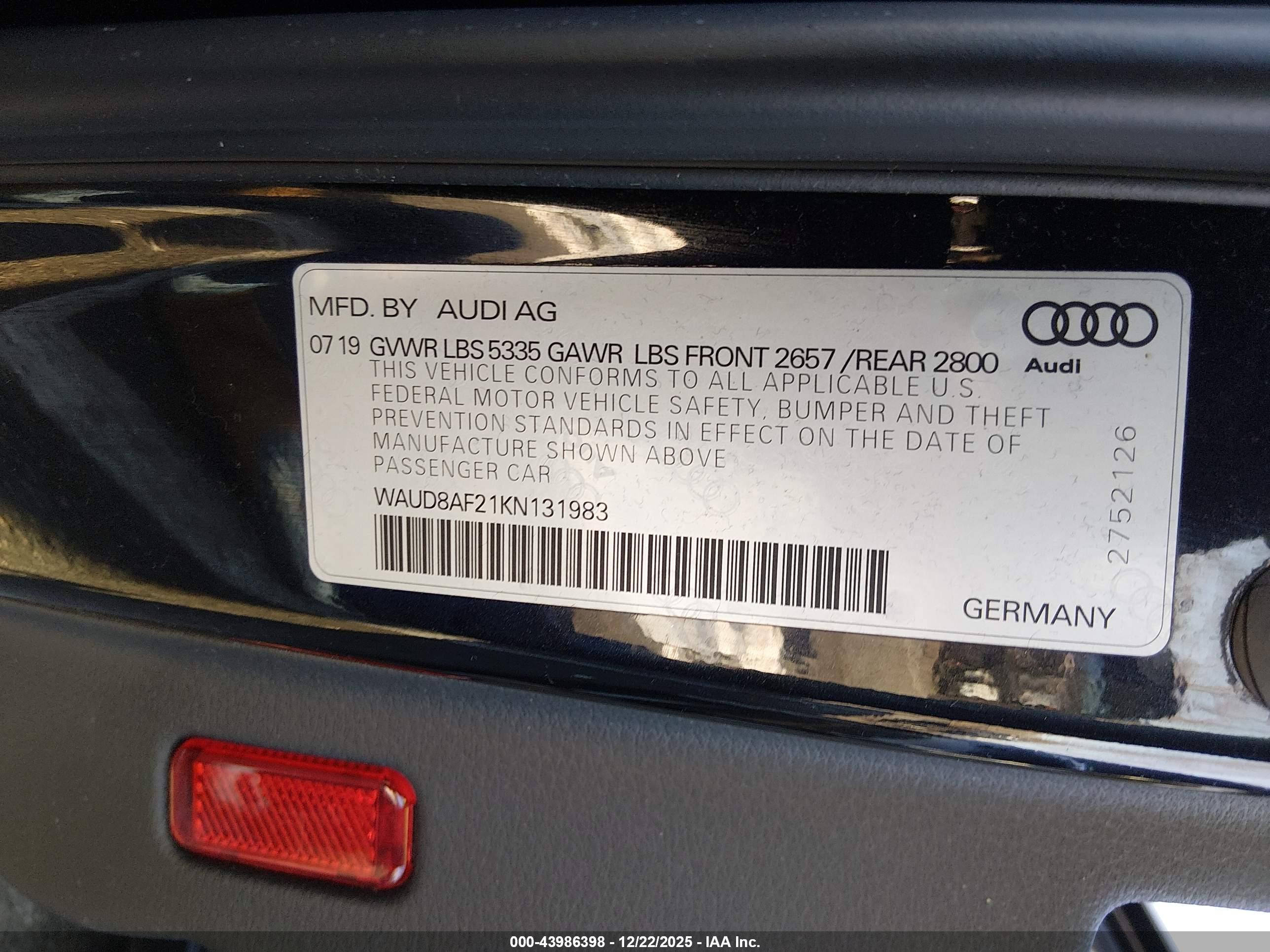 AUDI A6 image 9