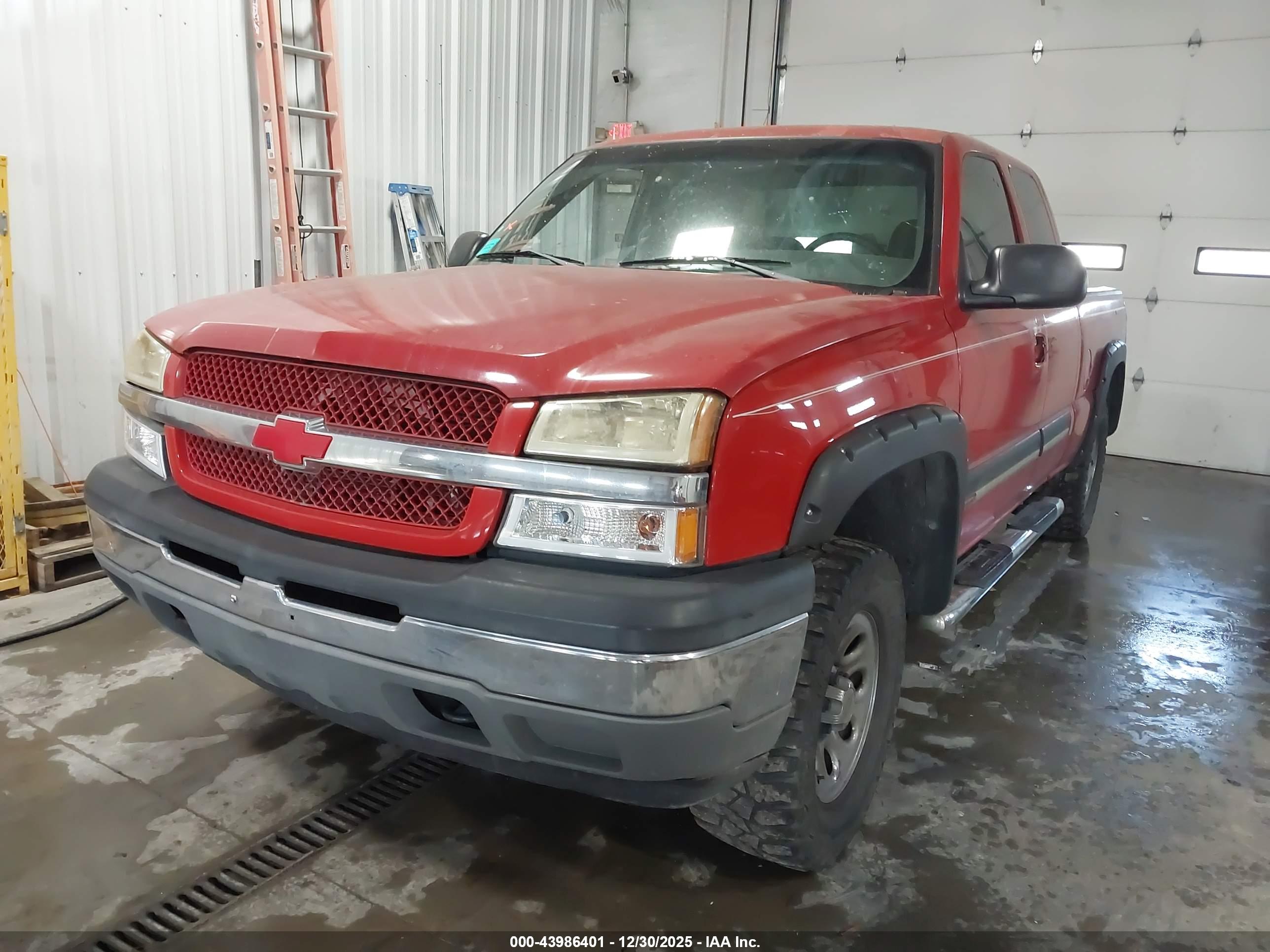CHEVROLET SILVERADO image 2