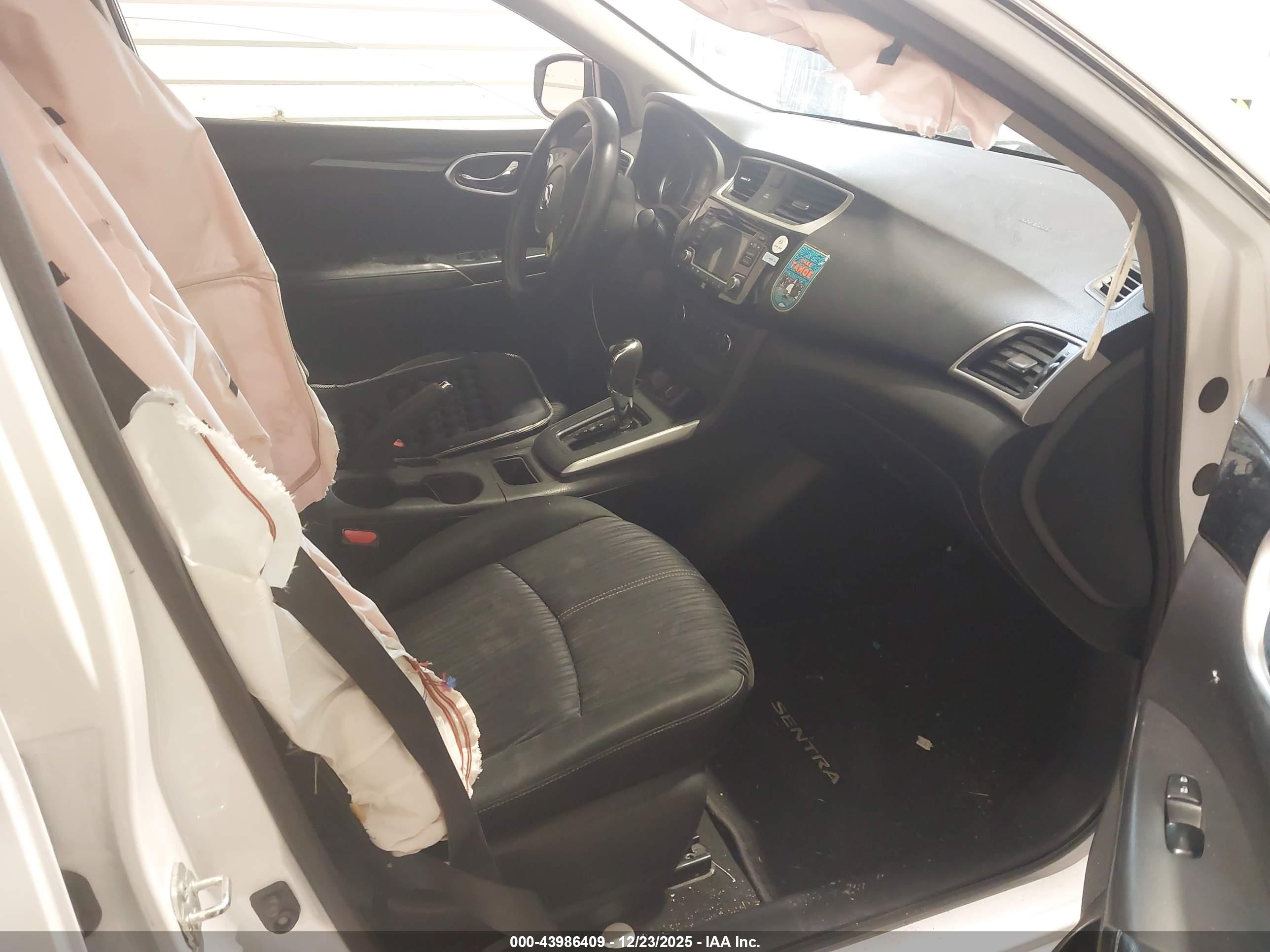 NISSAN SENTRA image 5