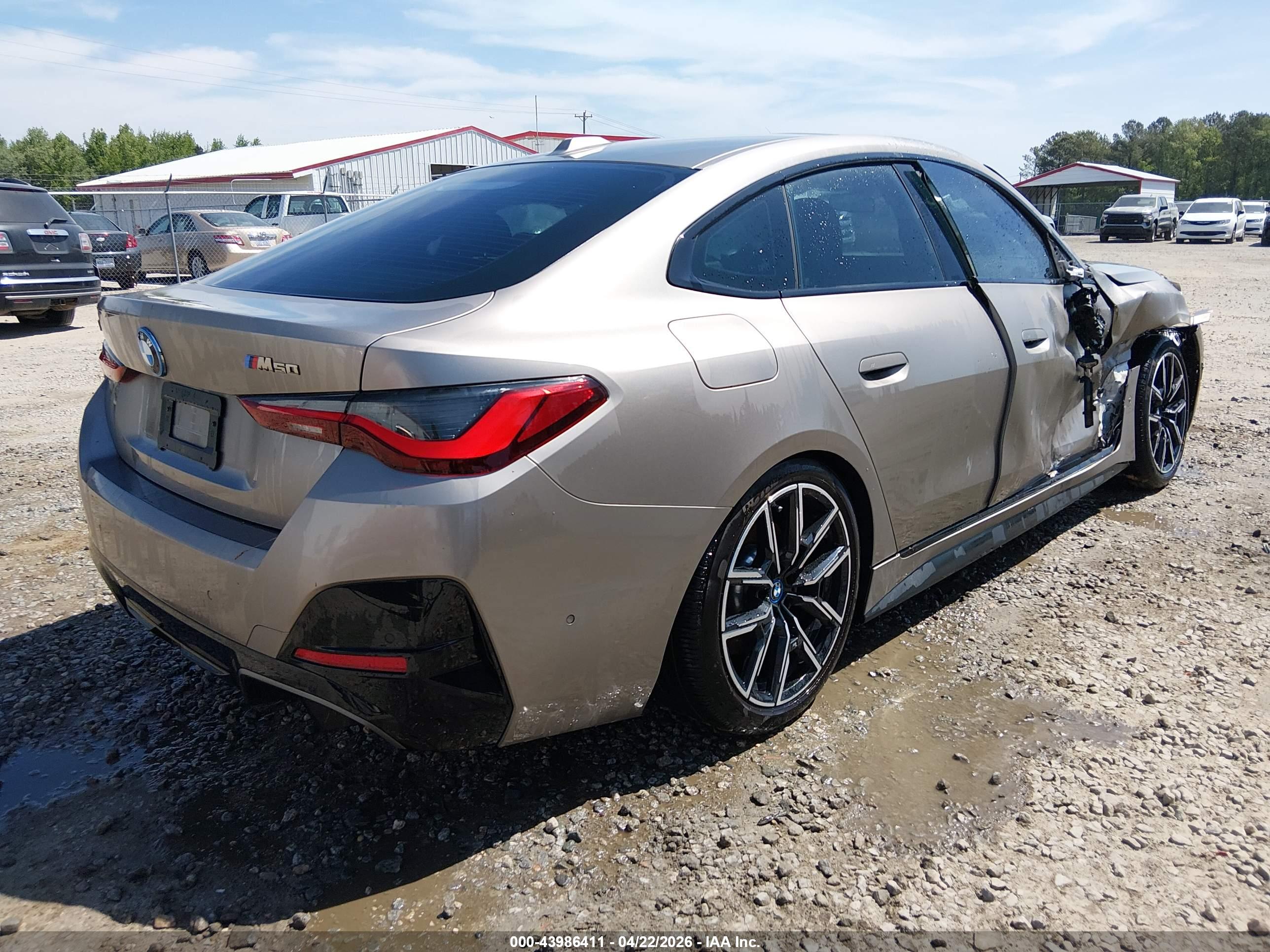 BMW I4 image 4