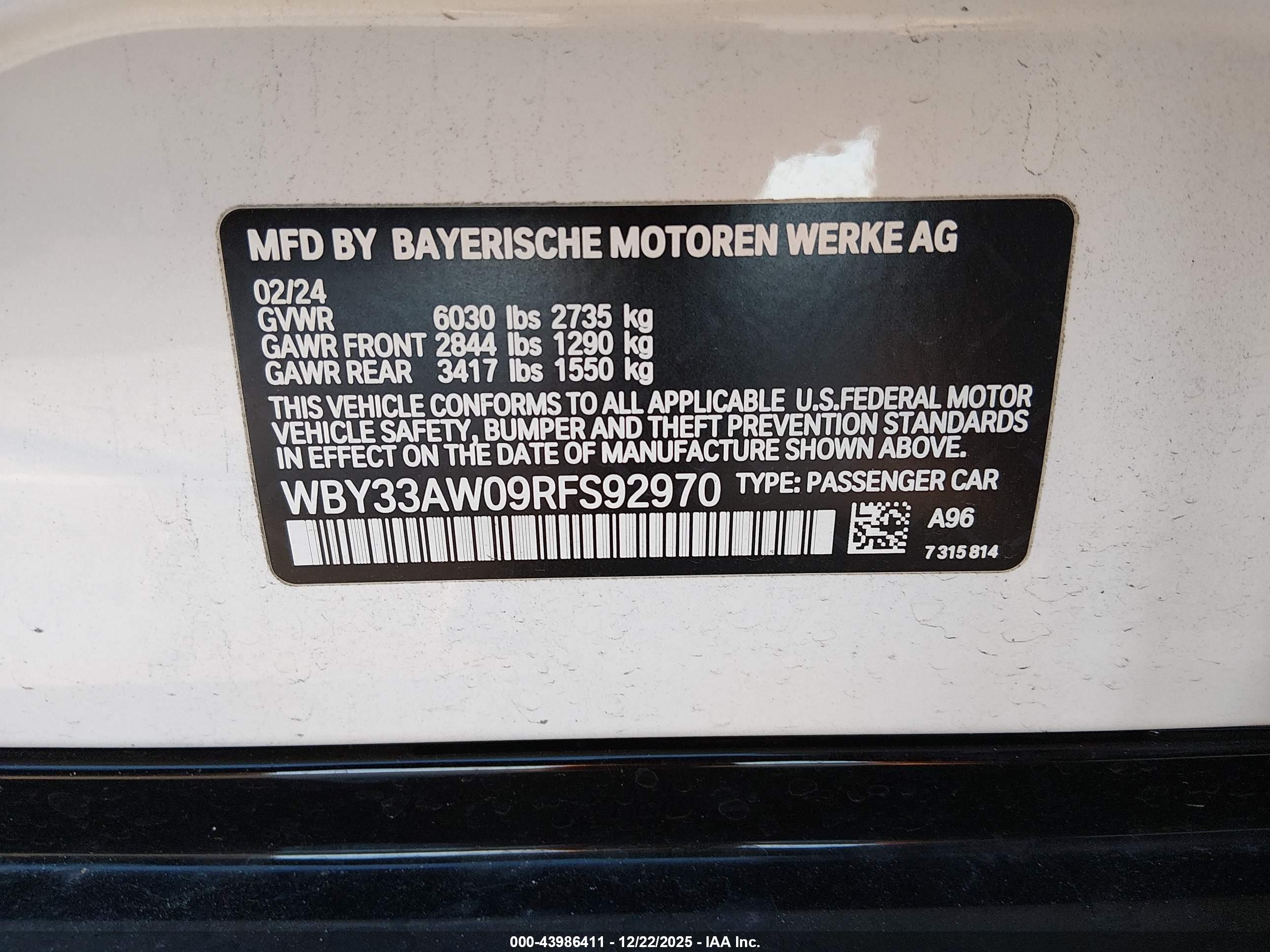 BMW I4 image 9