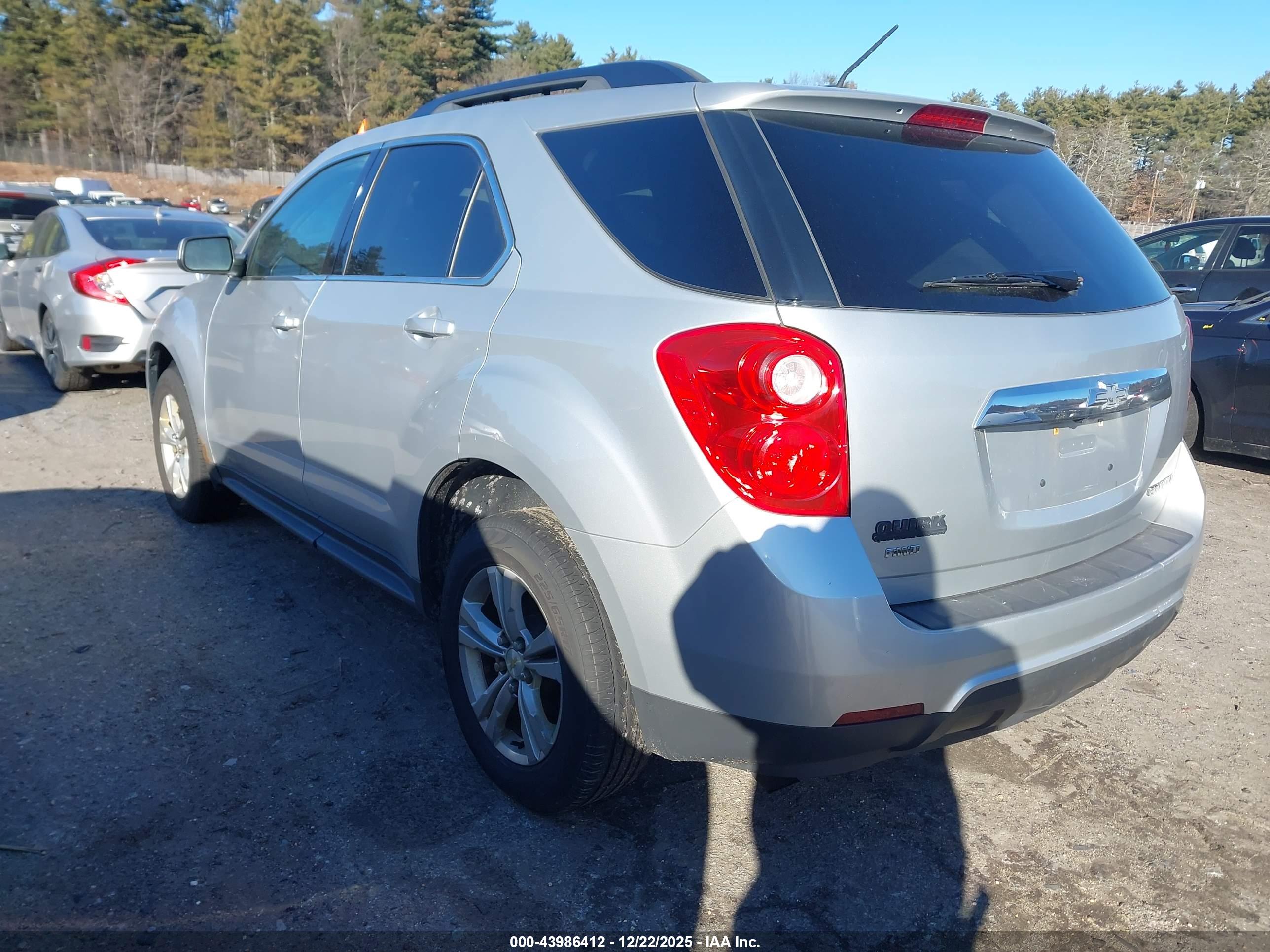 CHEVROLET EQUINOX image 3
