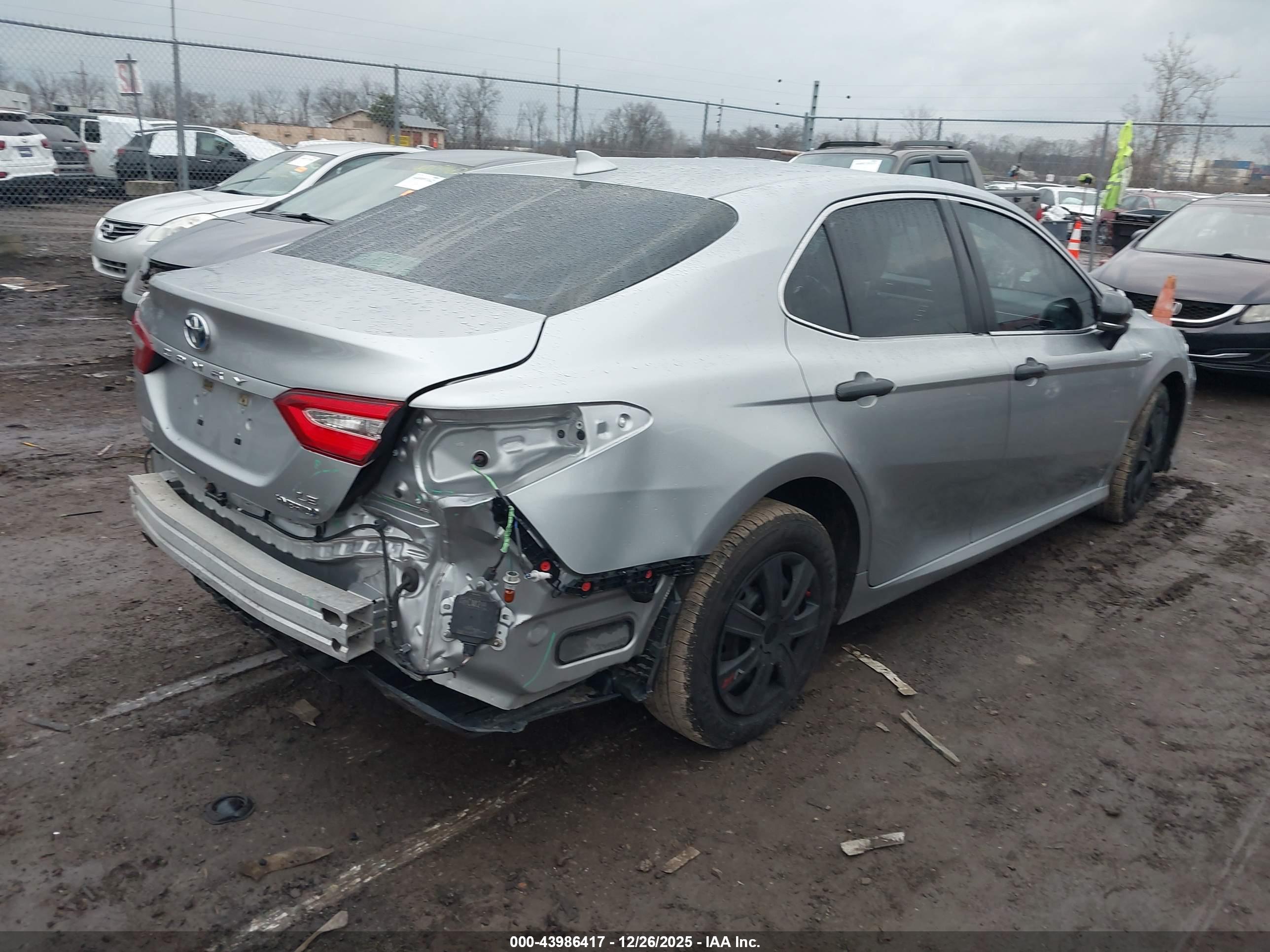 TOYOTA CAMRY image 4