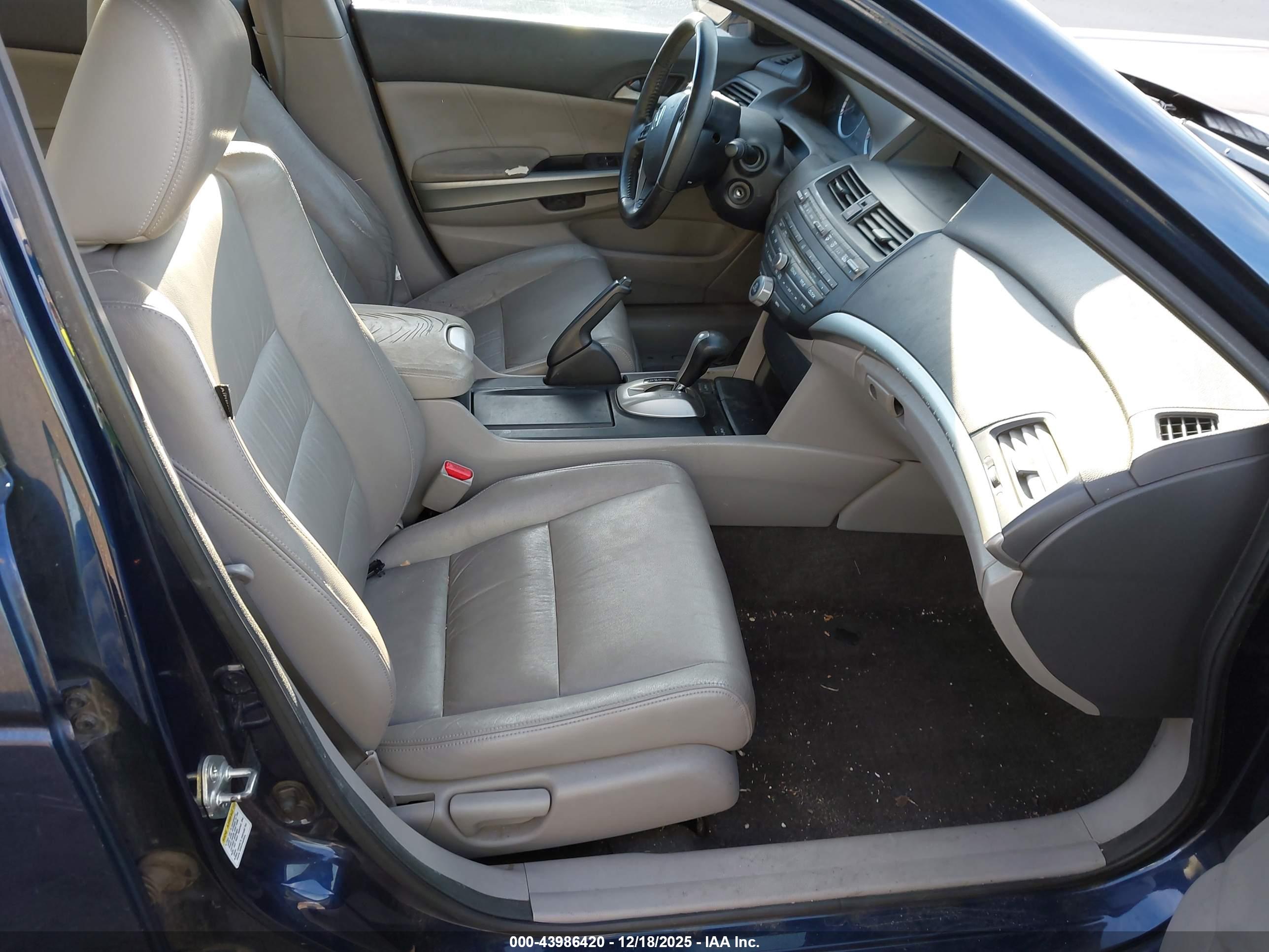 HONDA ACCORD image 5