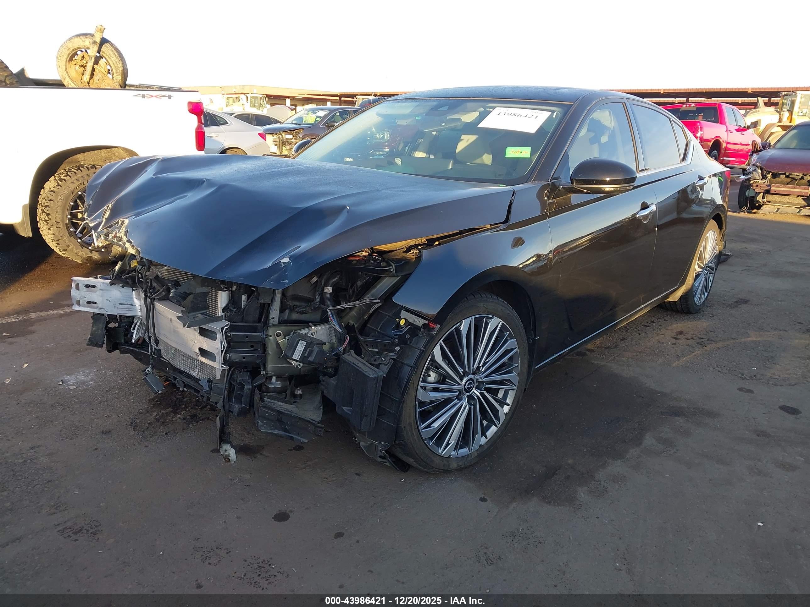 NISSAN ALTIMA image 2