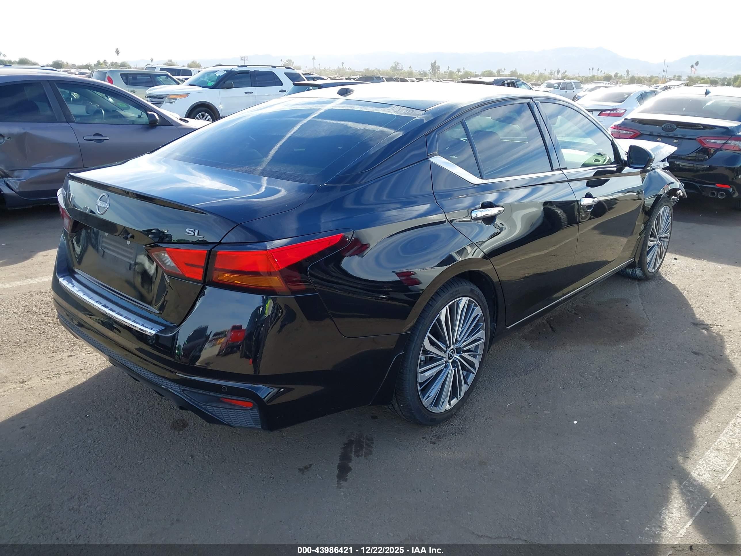 NISSAN ALTIMA image 4