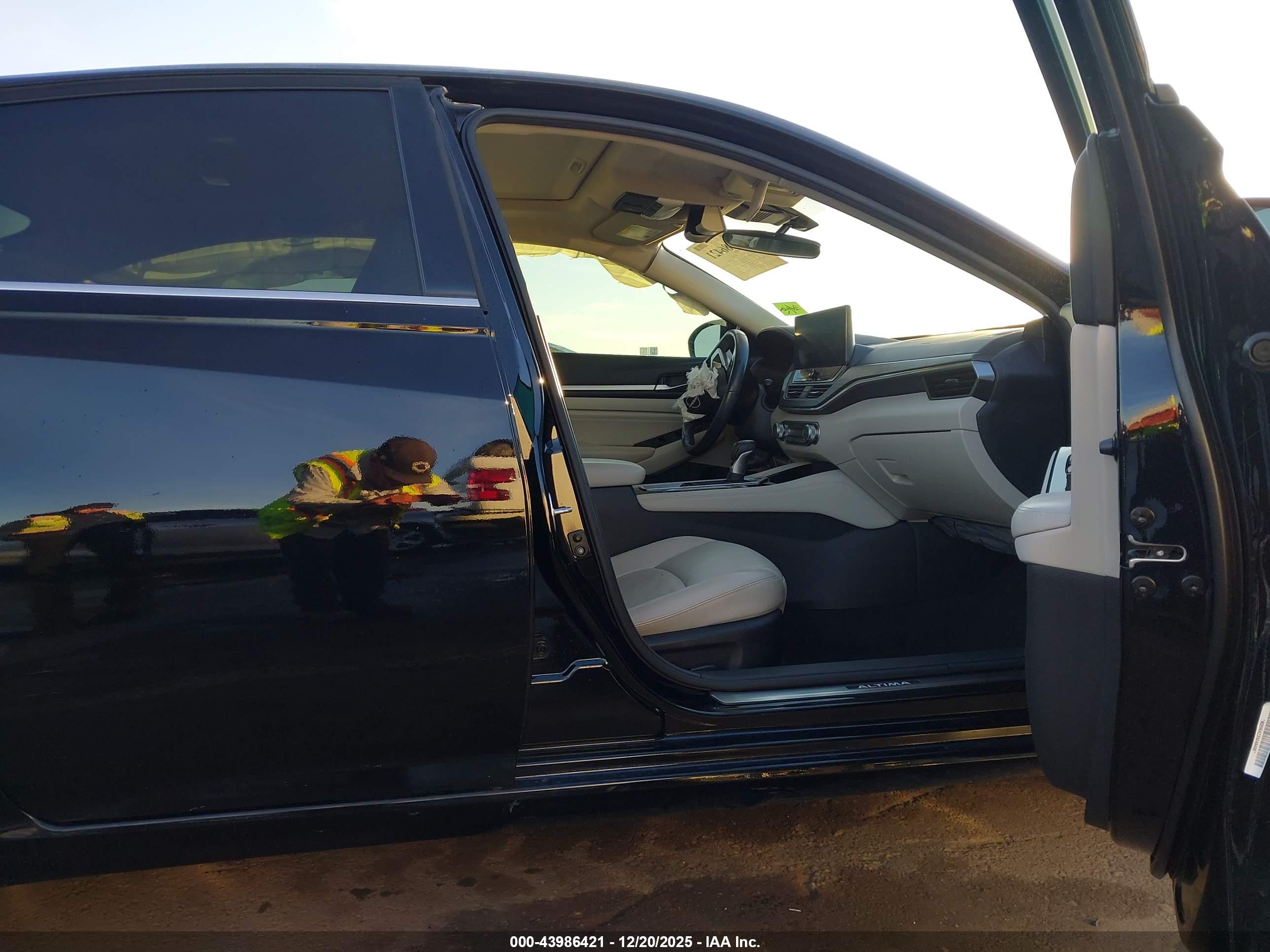 NISSAN ALTIMA image 5