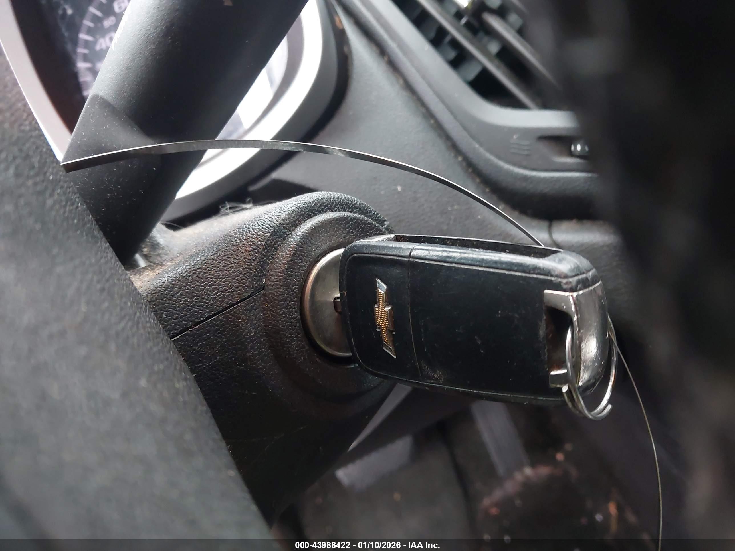 CHEVROLET EQUINOX image 11